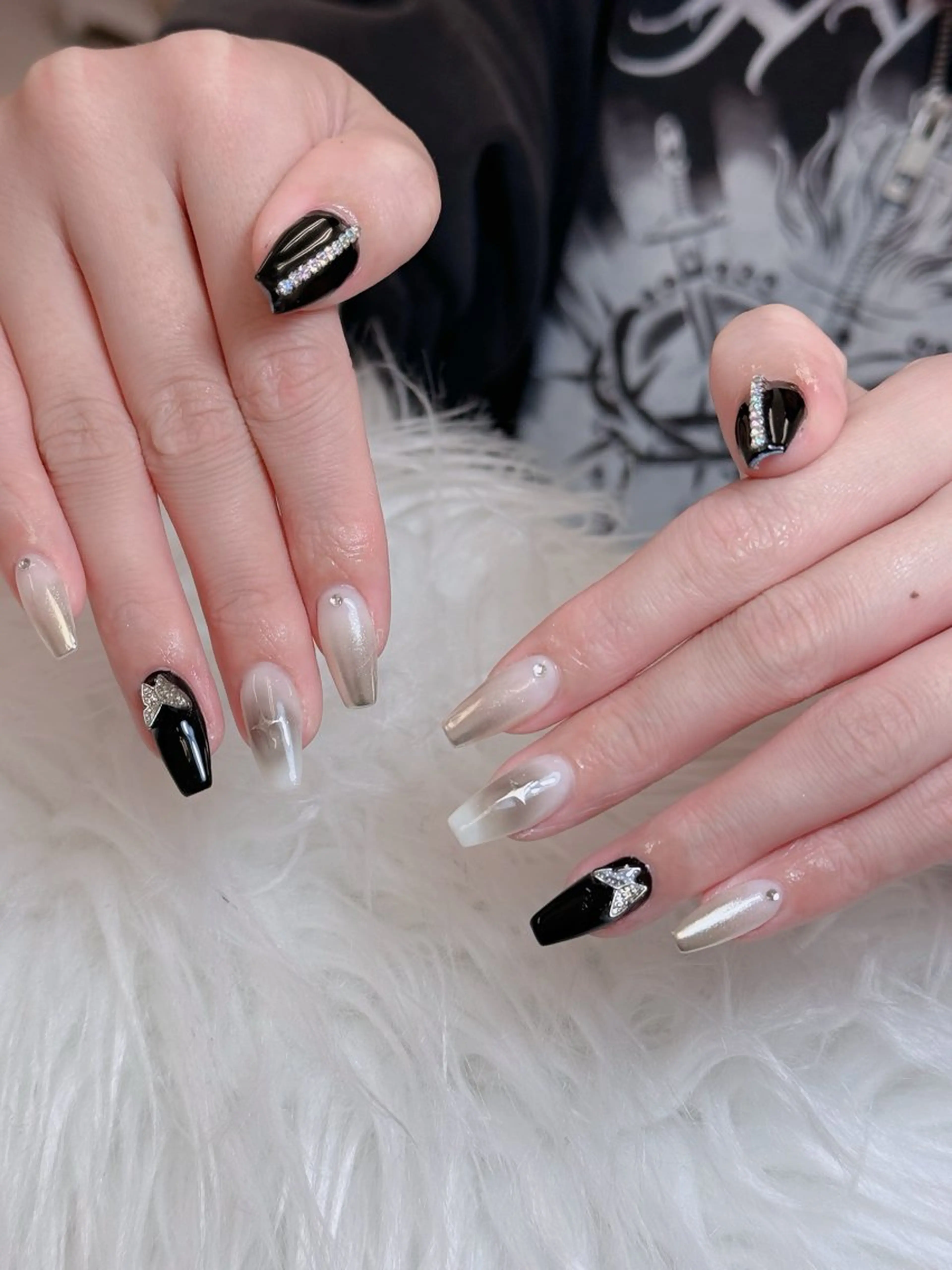 ネイル オーロラネイル チークネイル フットネイル フレンチネイル 韓国ネイル Lumi Nail 新大久保3‘のネイルデザイン