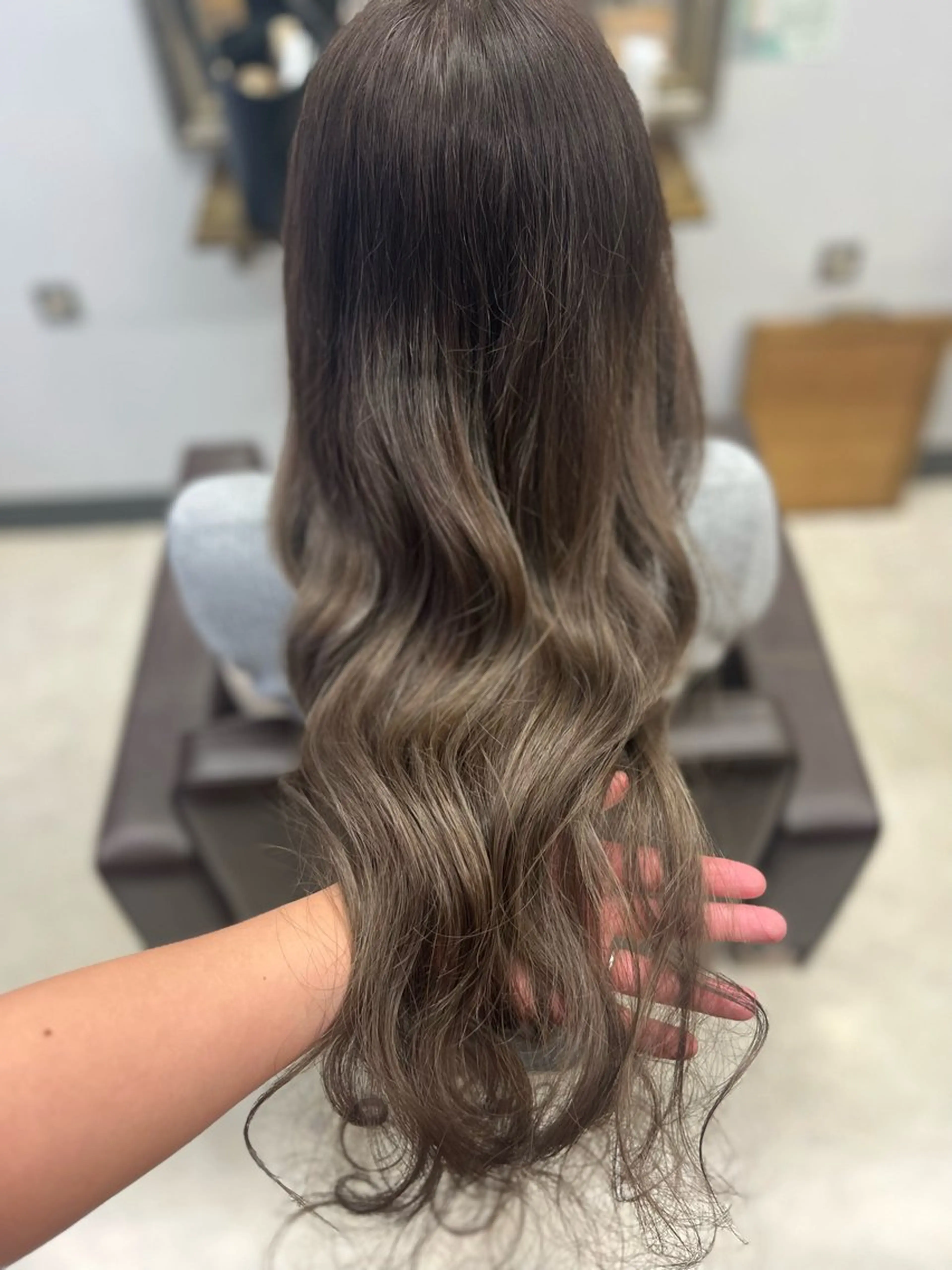 ロング カラー ハイライトカラー ハイライト ヘアカラー Crescere所属・小島 凜のヘアスタイル