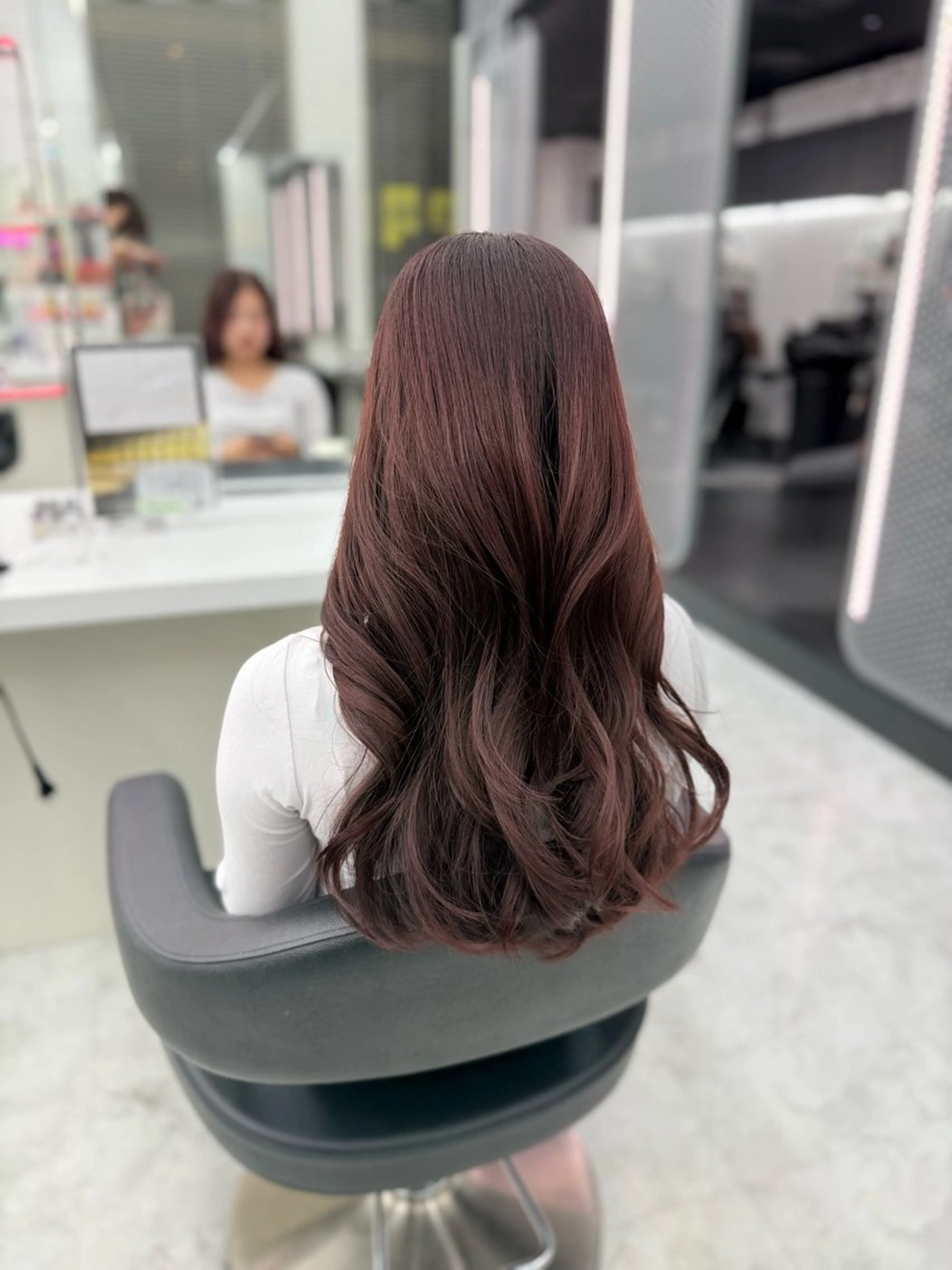 ロング カラー カット ヘアカラー 🥂上品ワンホンヘア 🥂nozomiのヘアスタイル