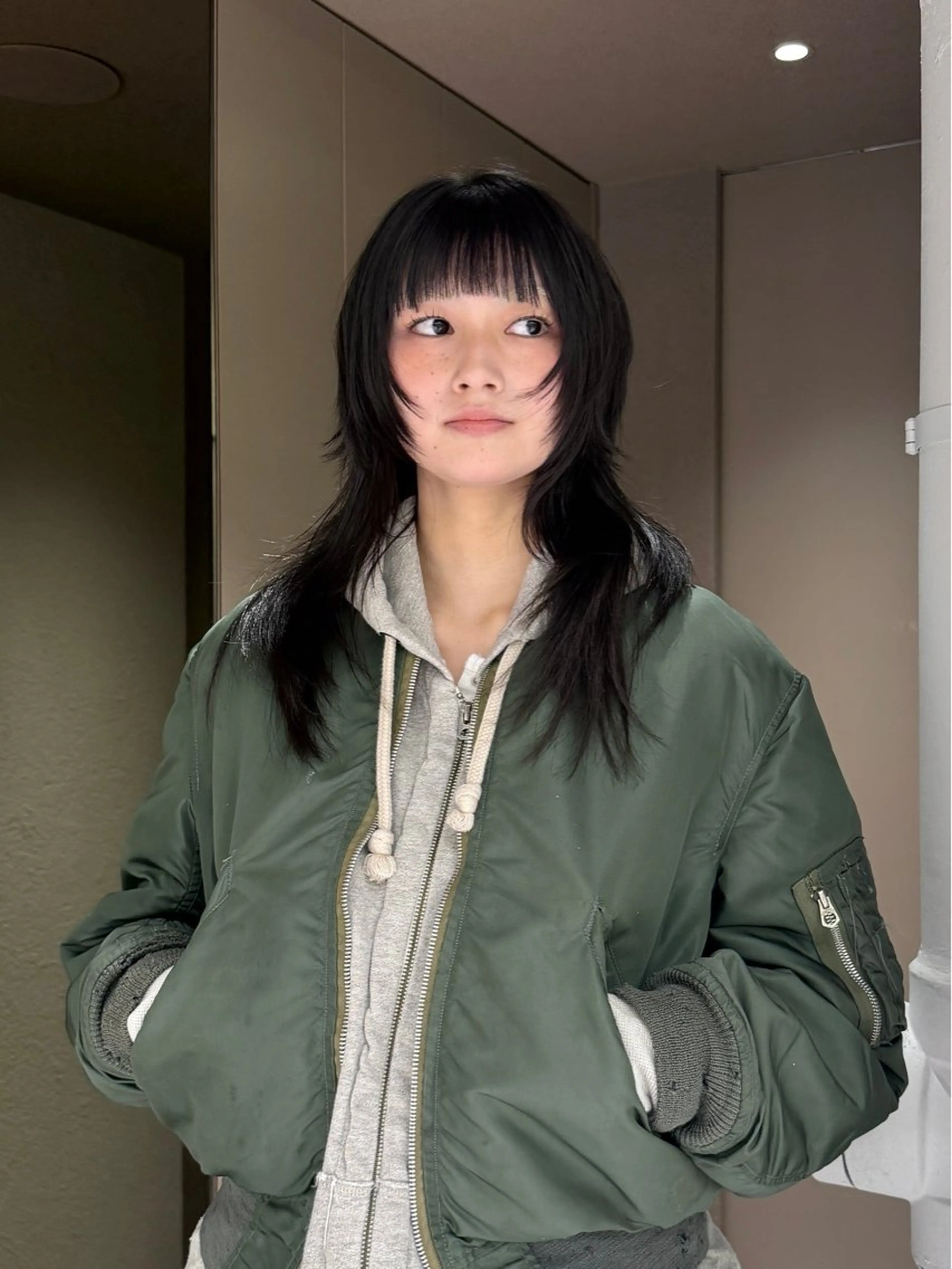 セミロング ハッシュカット rino🤍 恵比寿レイヤーカットのヘアスタイル