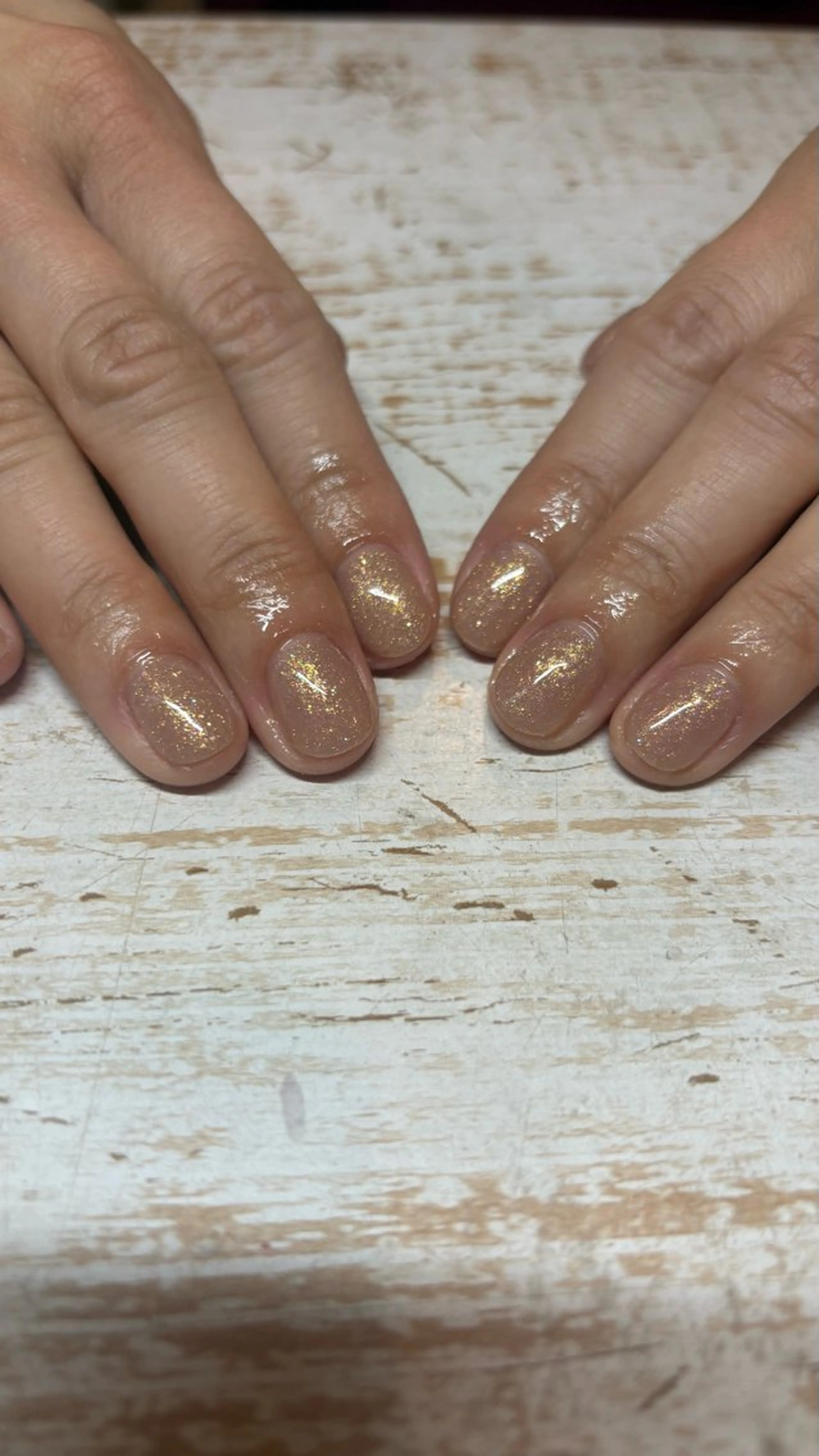ネイル ラメ(グリッター) オフィスネイル 人見 菜巴（ネイリスト）のネイルデザイン