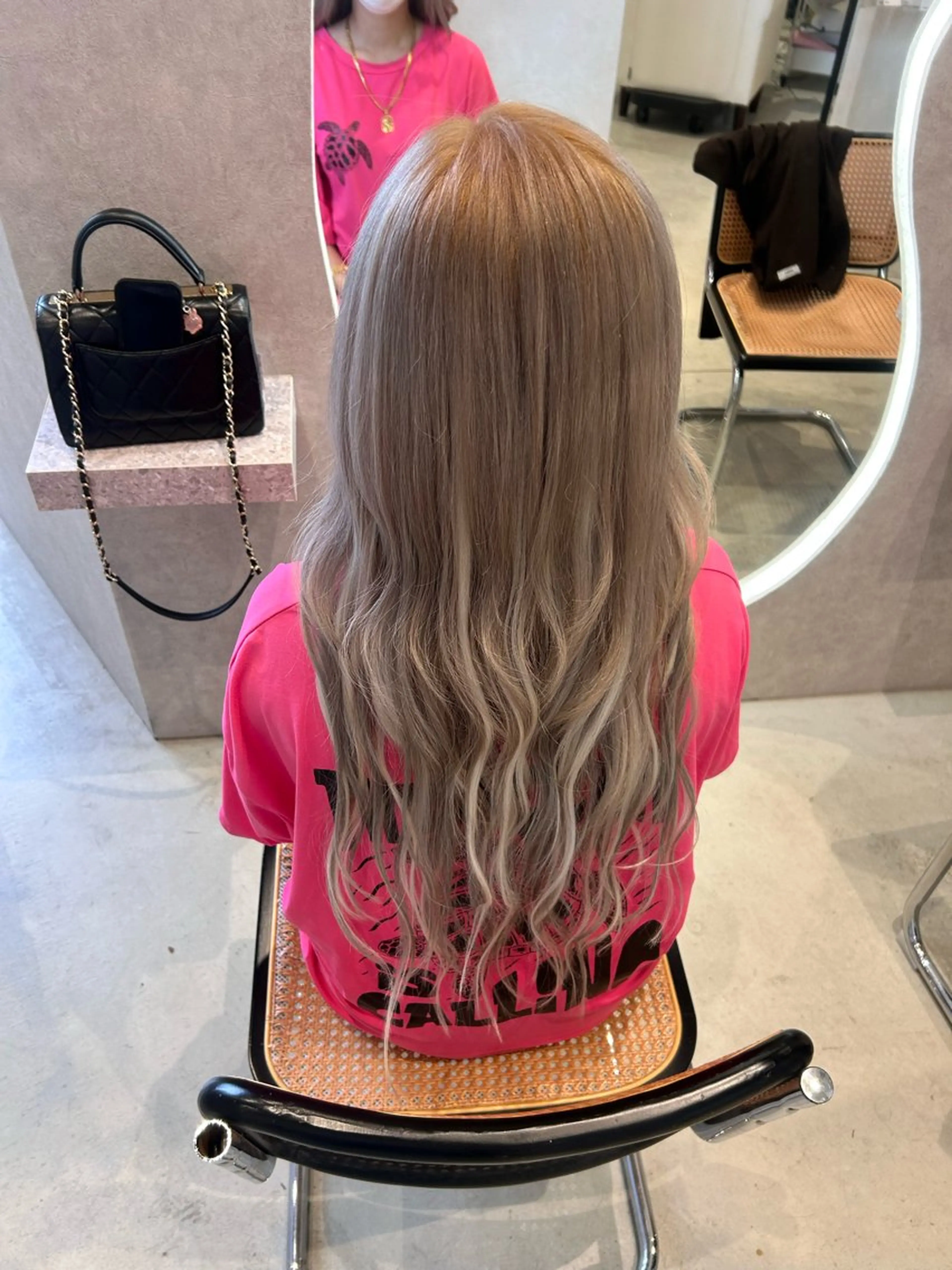 ロング カラー ダブルカラー エクステ 馬場 美咲のヘアスタイル