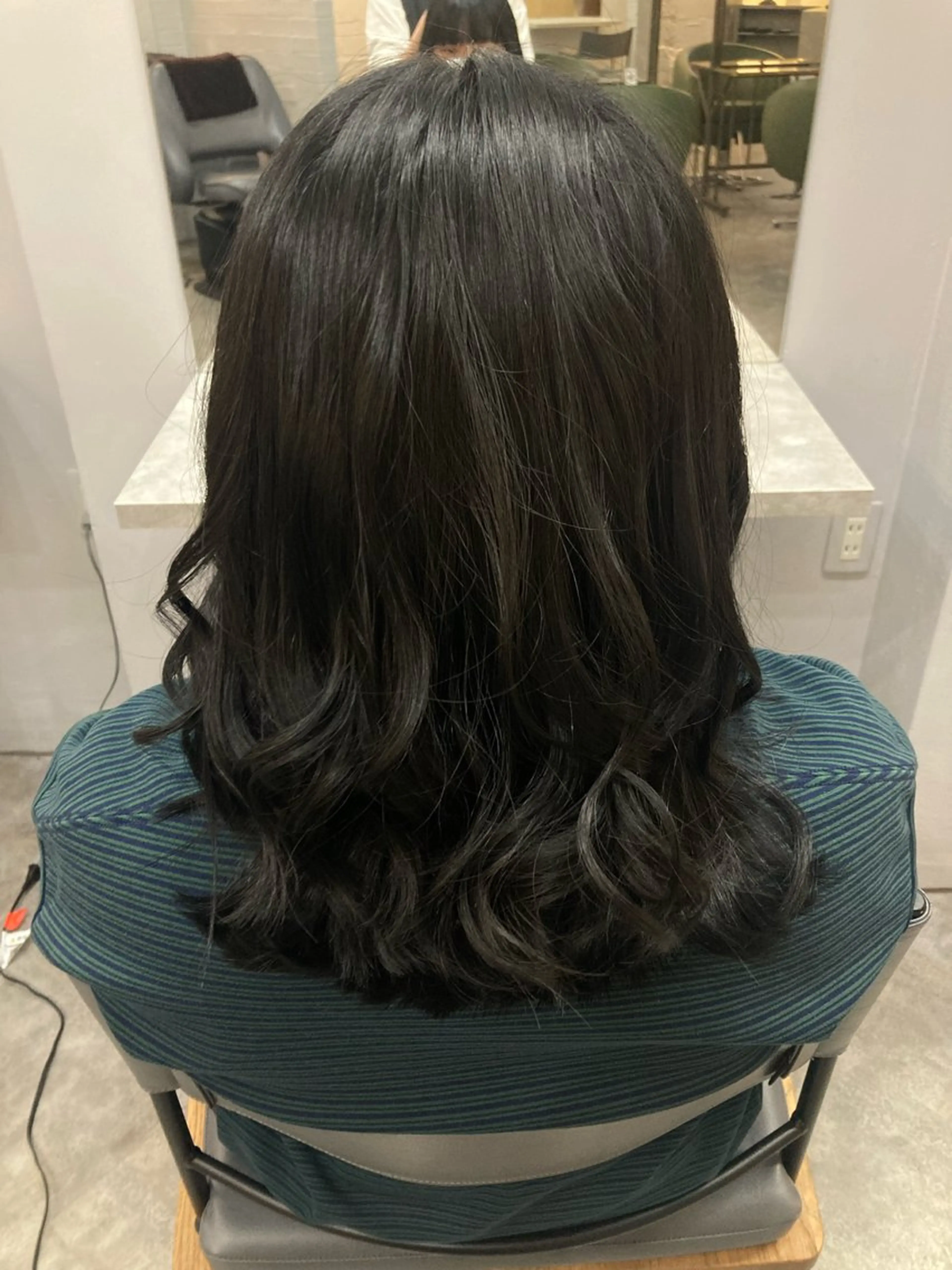 セミロング カラー ヘアアレンジ ブラウンカラー 久貝 莉子のヘアスタイル