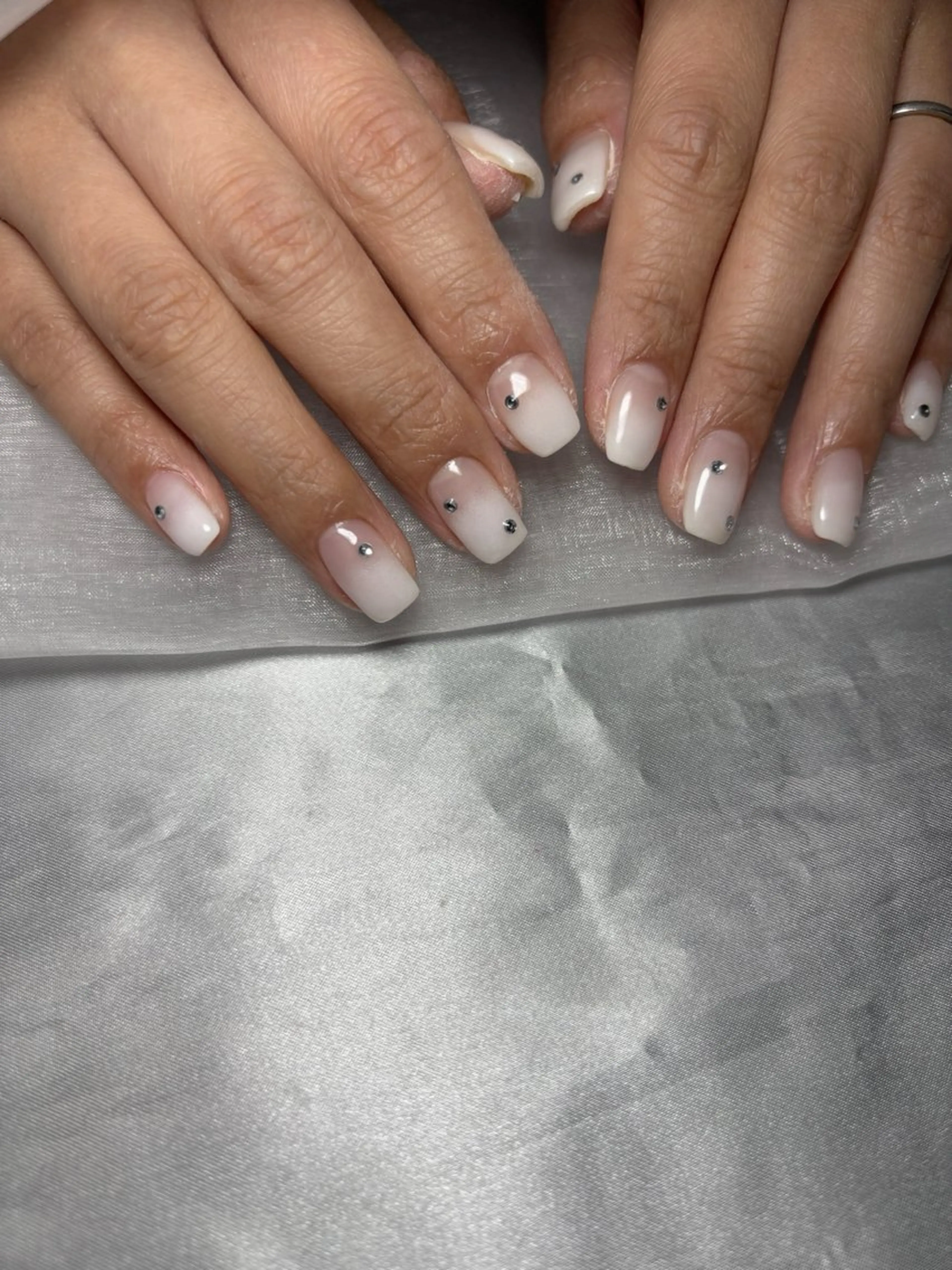 🩶ストーン付け放題の写真