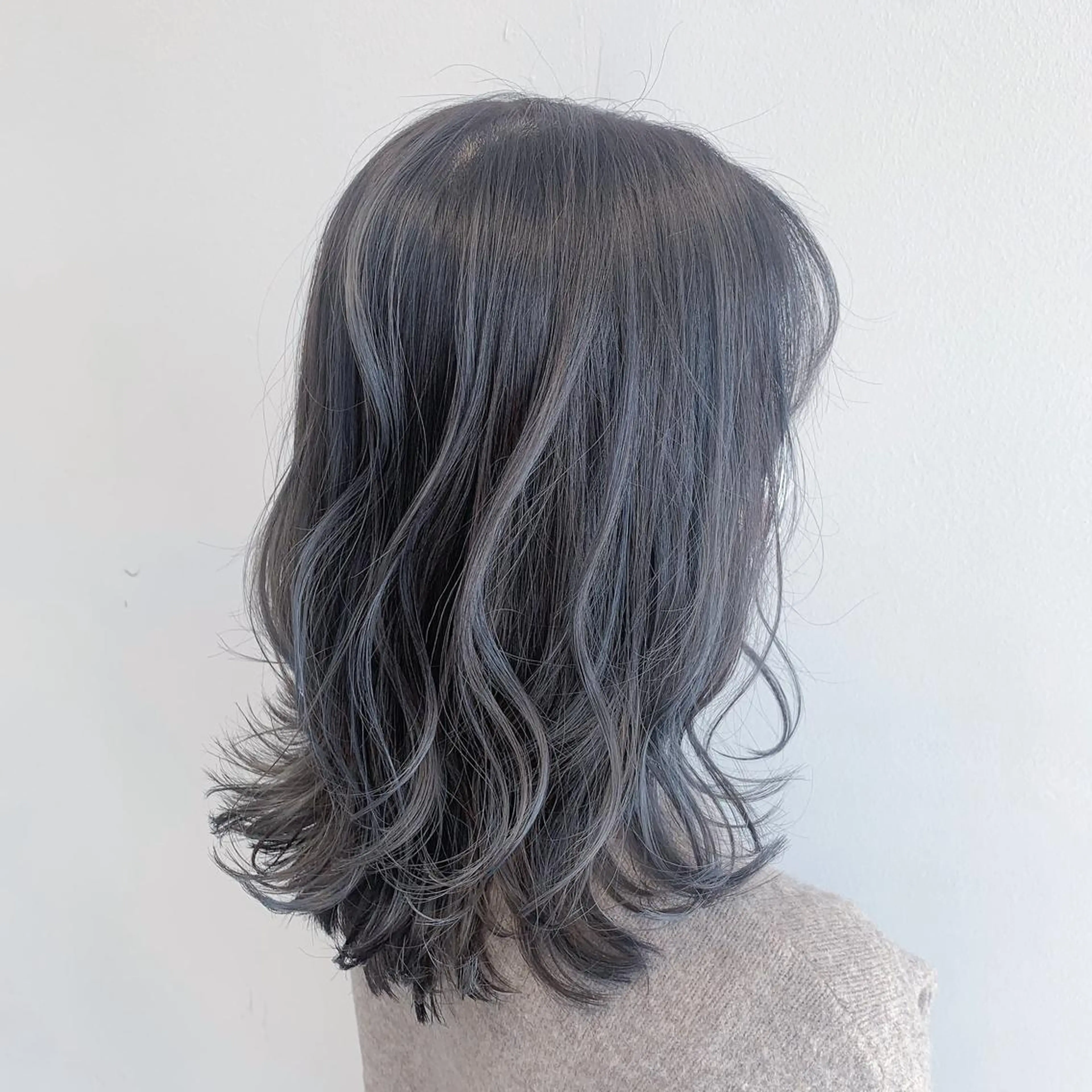 ミディアム カラー ハイライトカラー ハイライト ヘアカラー トリートメント なんば髪質改善カラー Ardoreのヘアスタイル