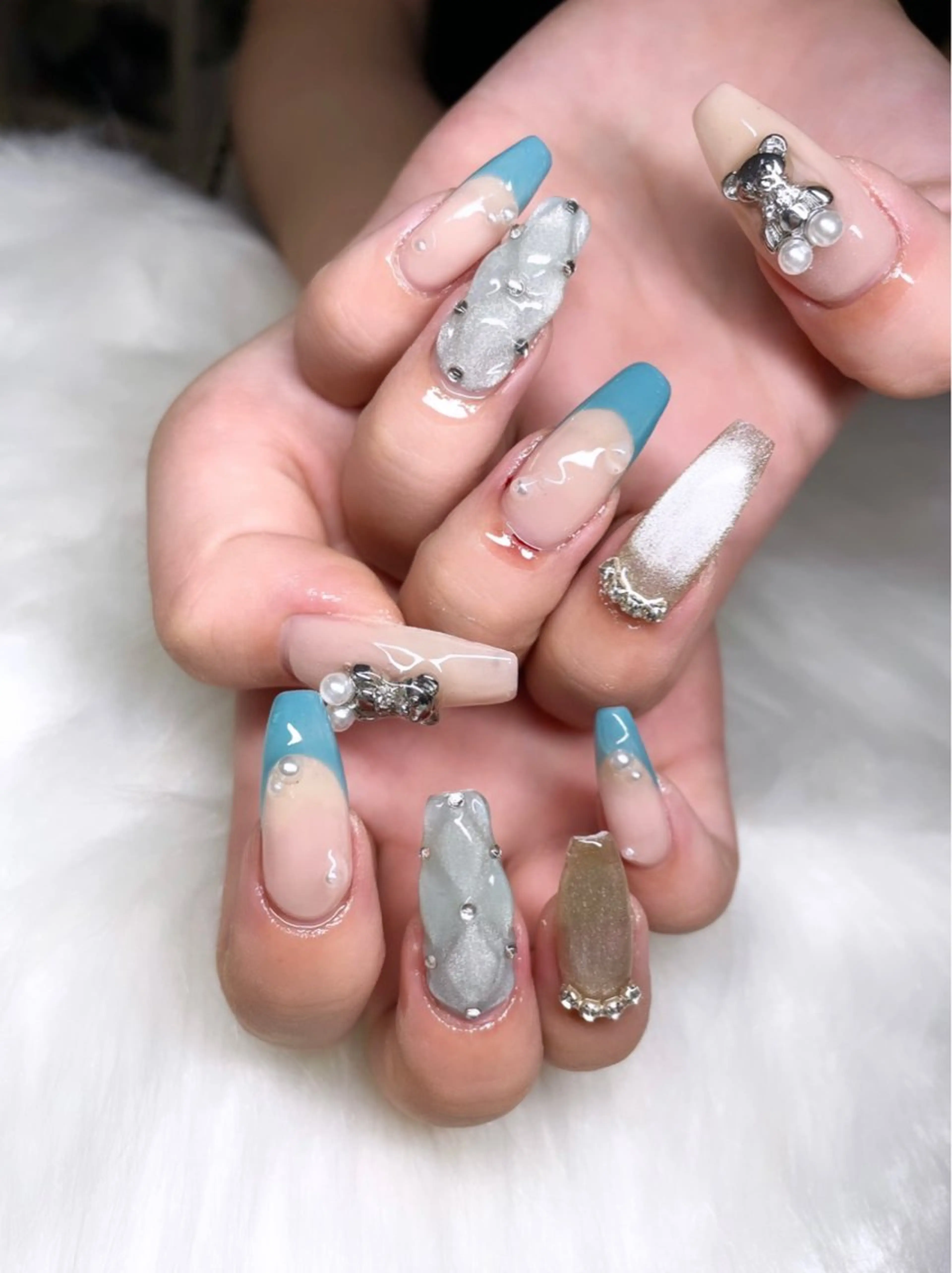 ネイル 成人式 フットネイル フレンチネイル ジェルネイル 韓国ネイル ハンドネイル nail salon fee（フィー）のネイルデザイン