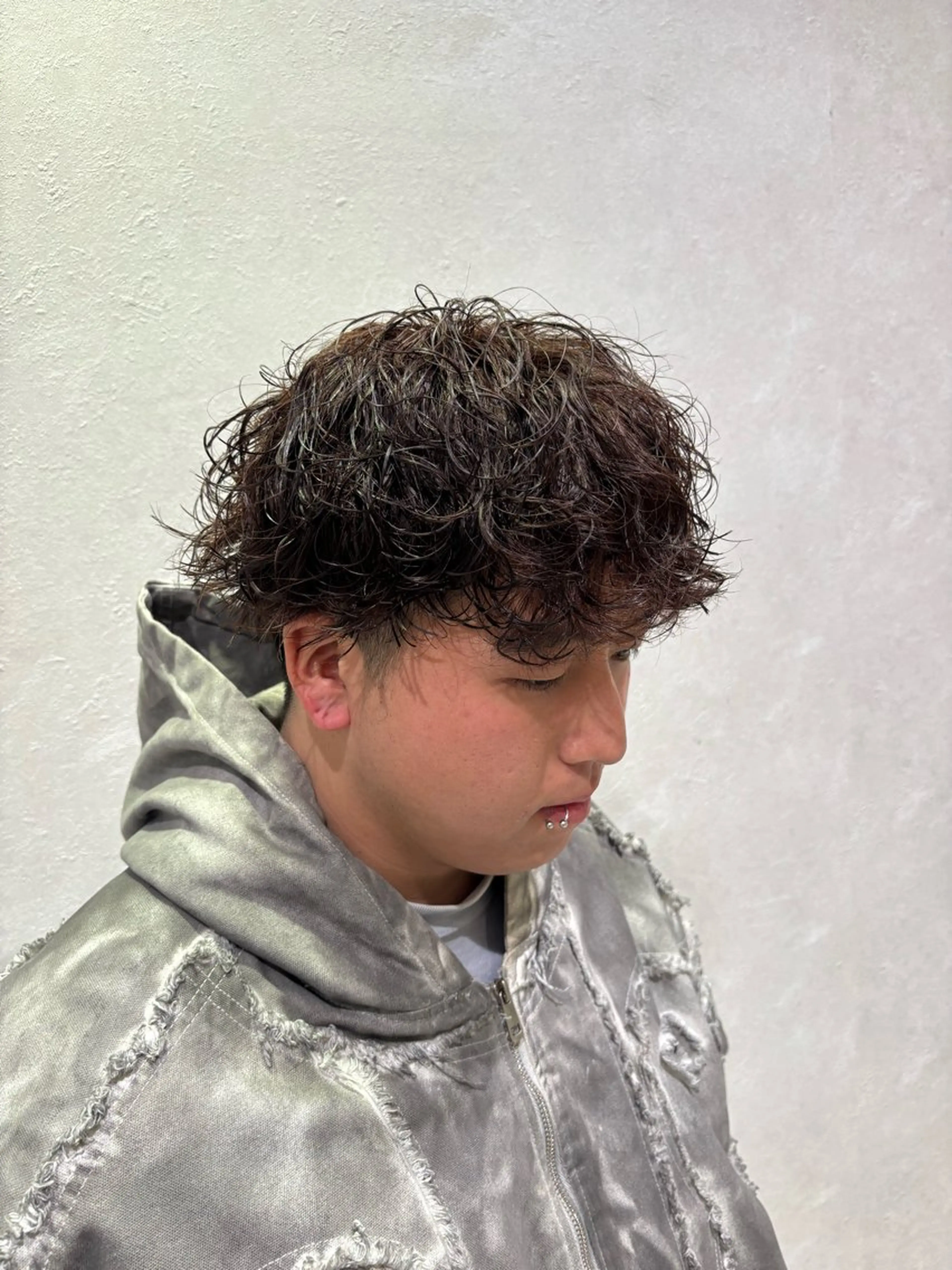 クルクル過ぎない！流行りのシャドーパーマ！6660円の写真