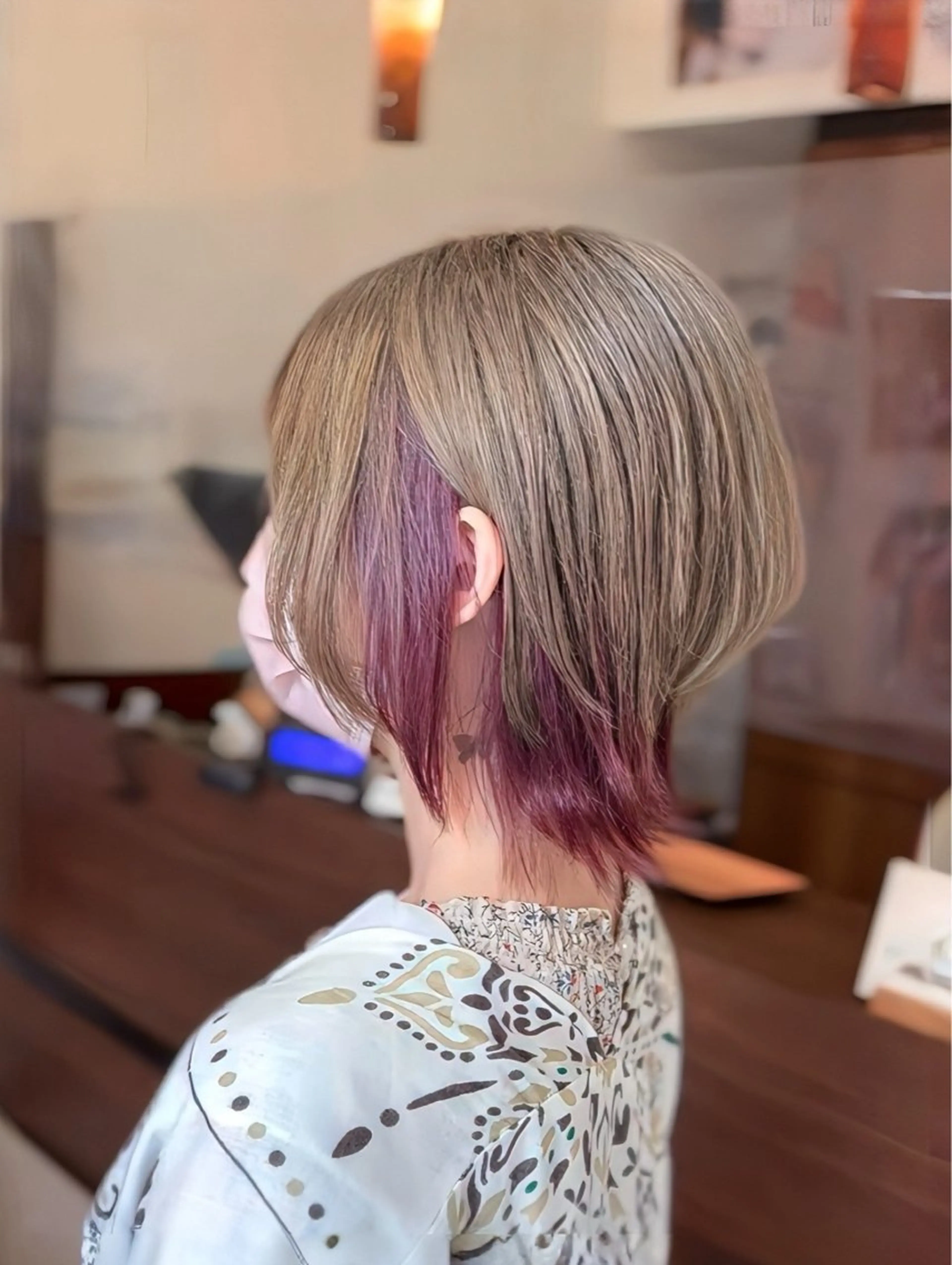 ショート カラー ベージュカラー デザインカラー ラベンダーカラー ラベンダーピンク ミルクティーベージュ カット ヘアカラー トリートメント 小野 友暉のヘアスタイル