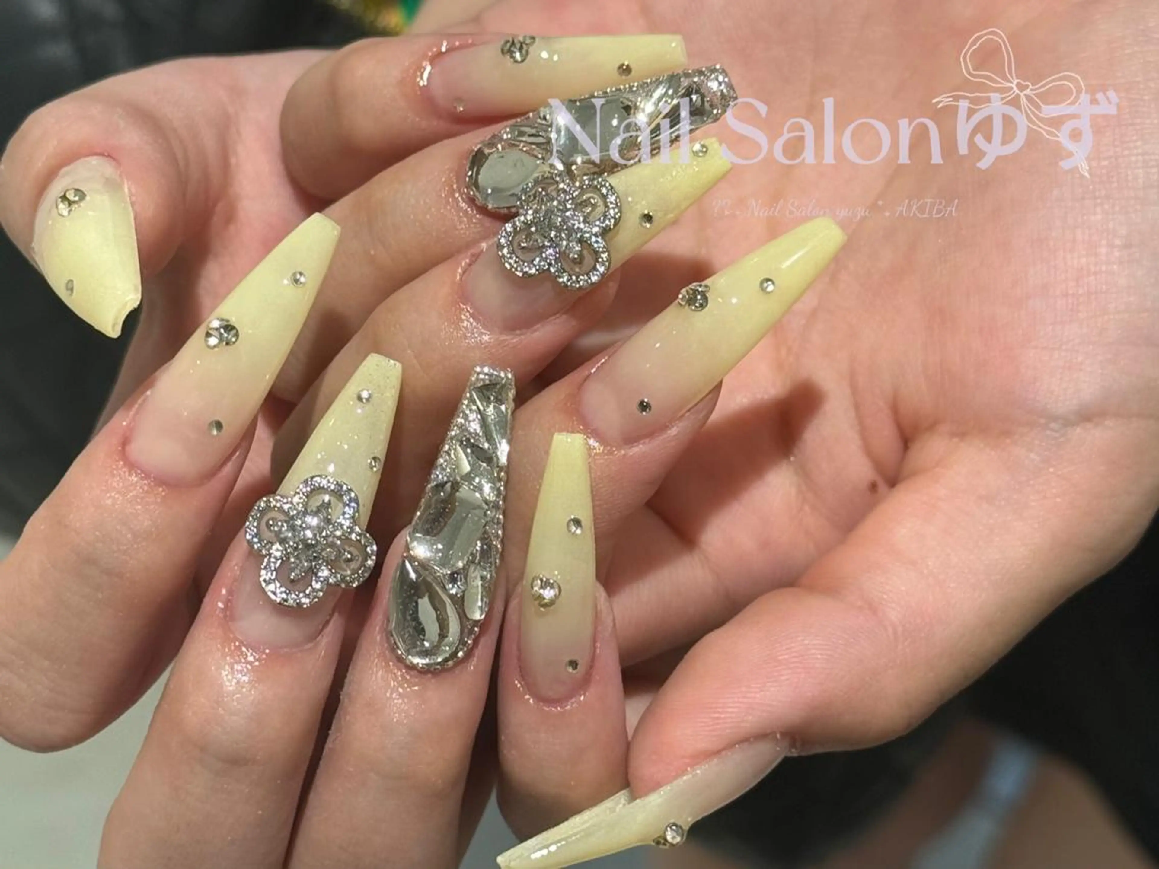 ネイル ハンドネイル ハンドケア MAKI💚💚💚 秋葉原.のネイルデザイン