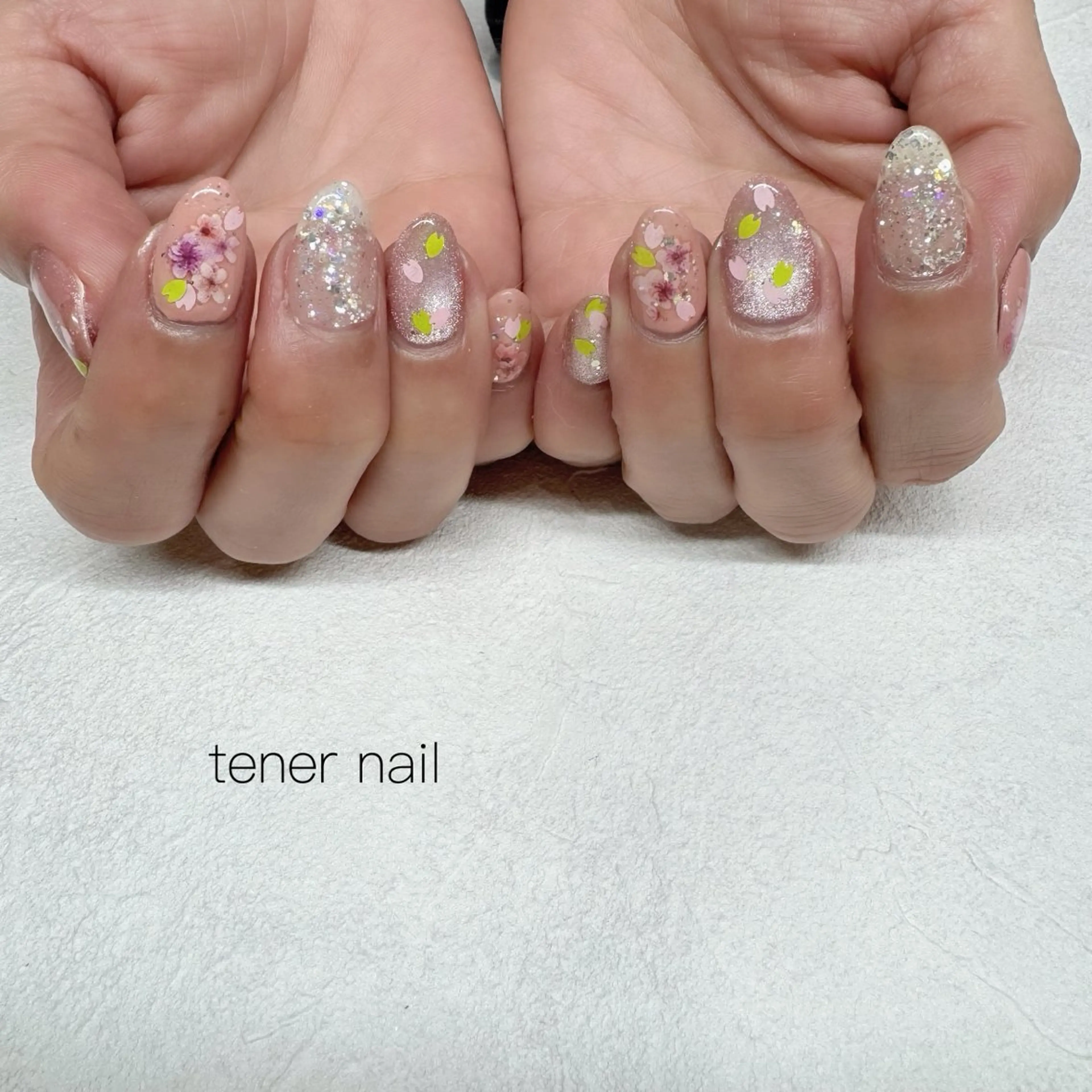 ネイル 桜ネイル ハンドネイル tener  nail  テネルネイル所属・テネルネイル tener nailのネイルデザイン