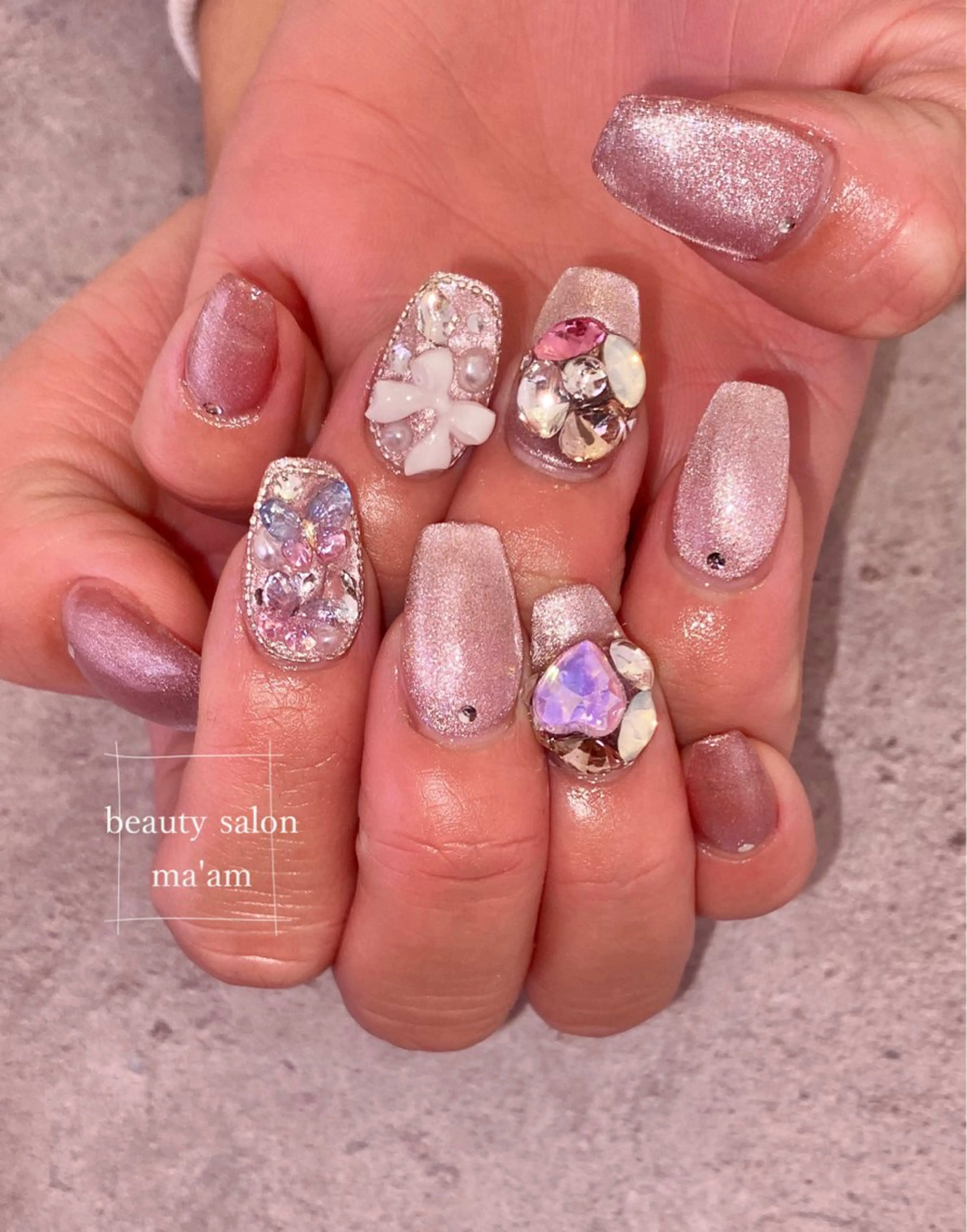 ネイル ジェルネイル グラデーション ラメ(グリッター) ラメグラデーション マグネットネイル ハンドネイル beauty salon ma'am所属・chihiro 小路ネイルのネイルデザイン