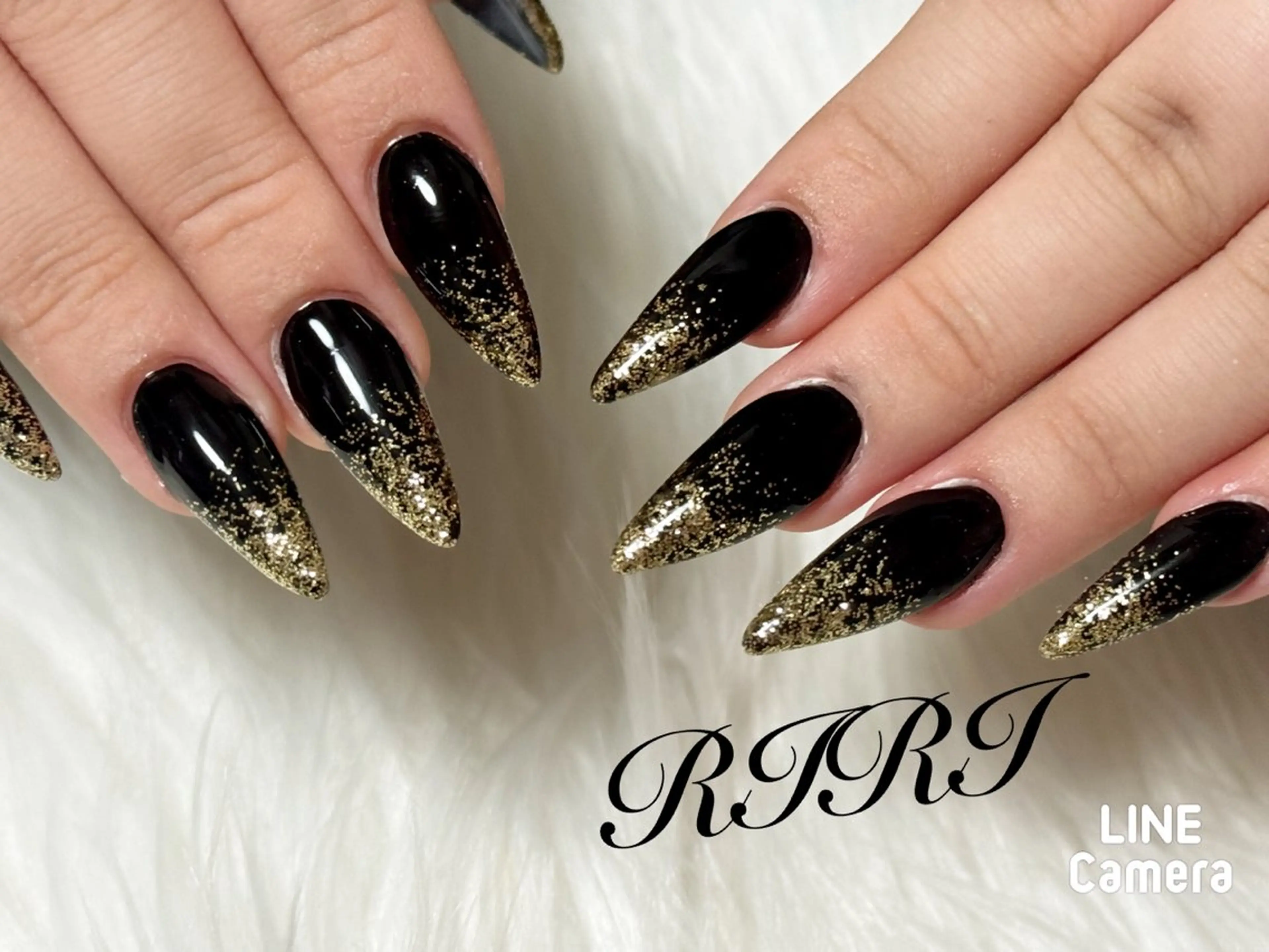 ネイル 成人式 ジェルネイル キラキラネイル 韓国ネイル ラメ(グリッター) ハンドネイル riri オーナーのネイルデザイン