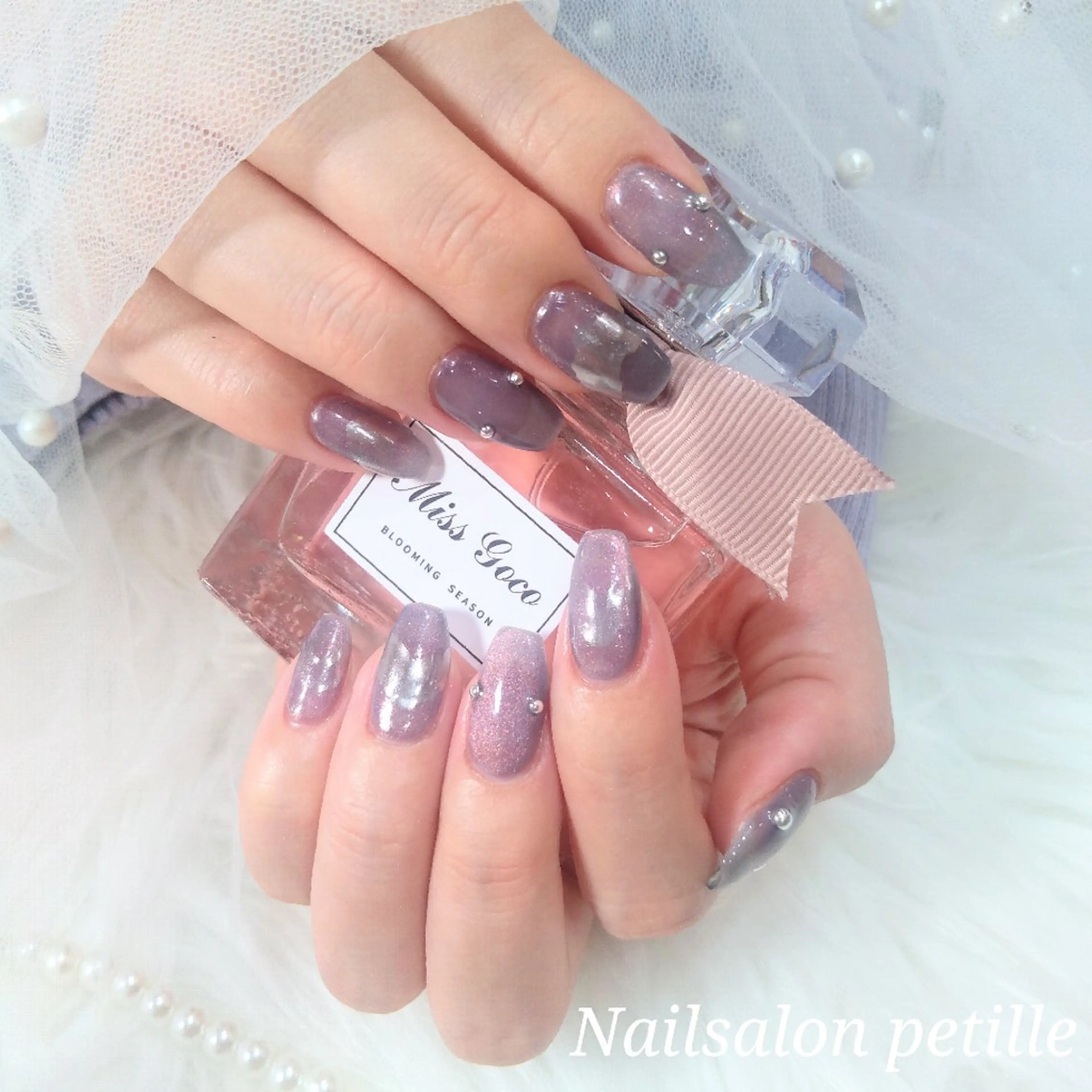 【ジェル】オフ無し🌹120分持ち込みデザインの写真