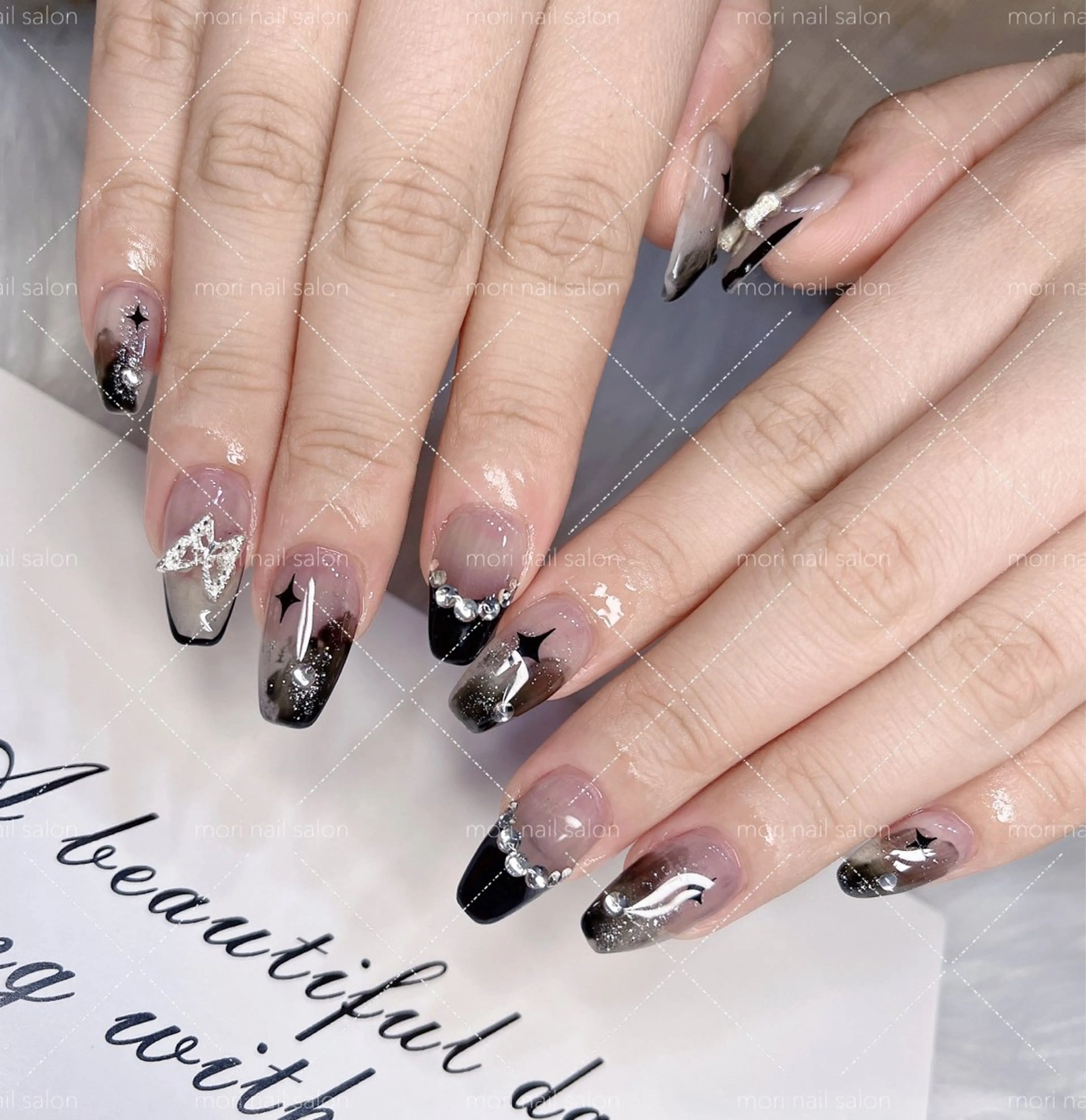 ネイル 森 ネイルサロンのネイルデザイン