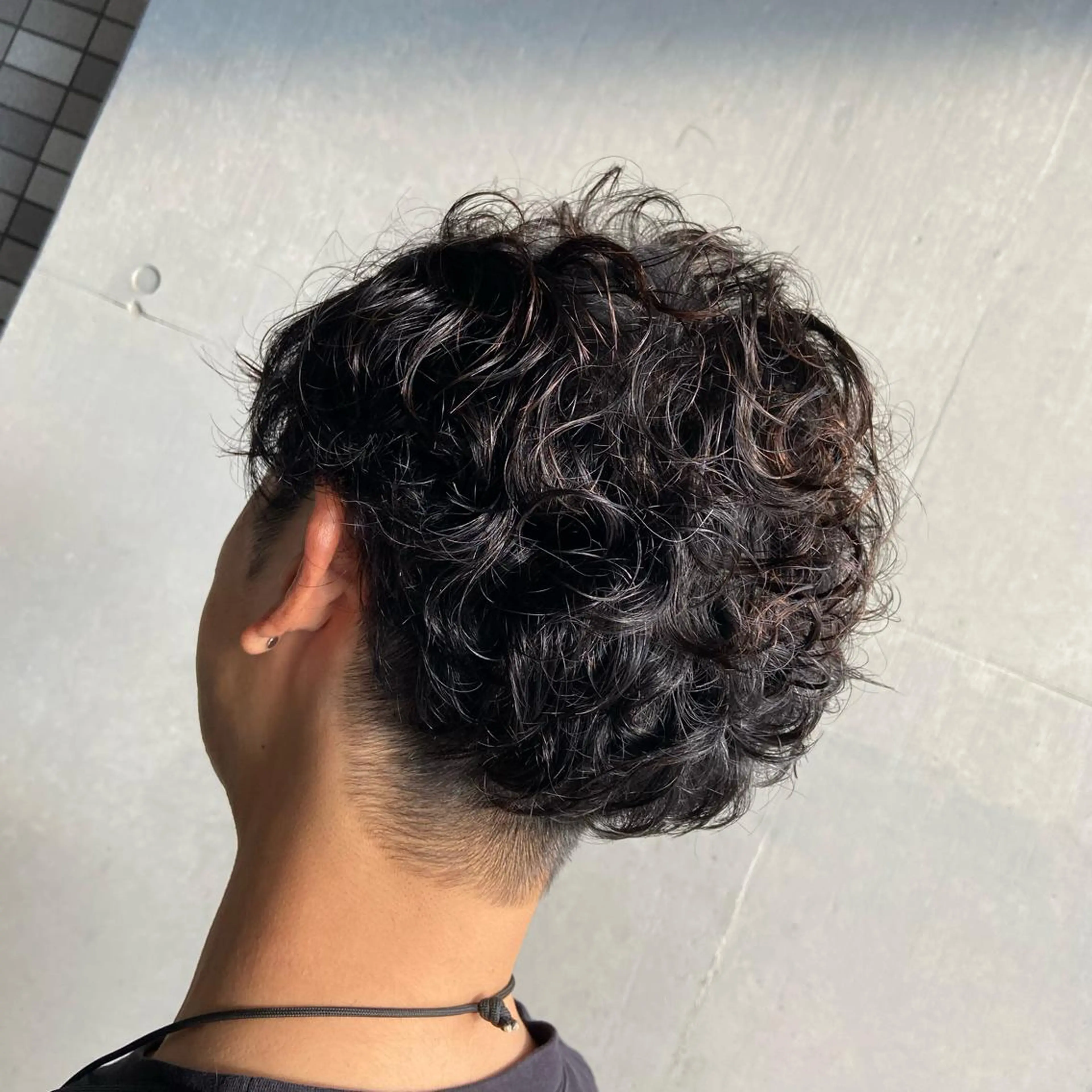 ショート パーマ メンズ インナーカラー指名 No.1菊池柊真のヘアスタイル