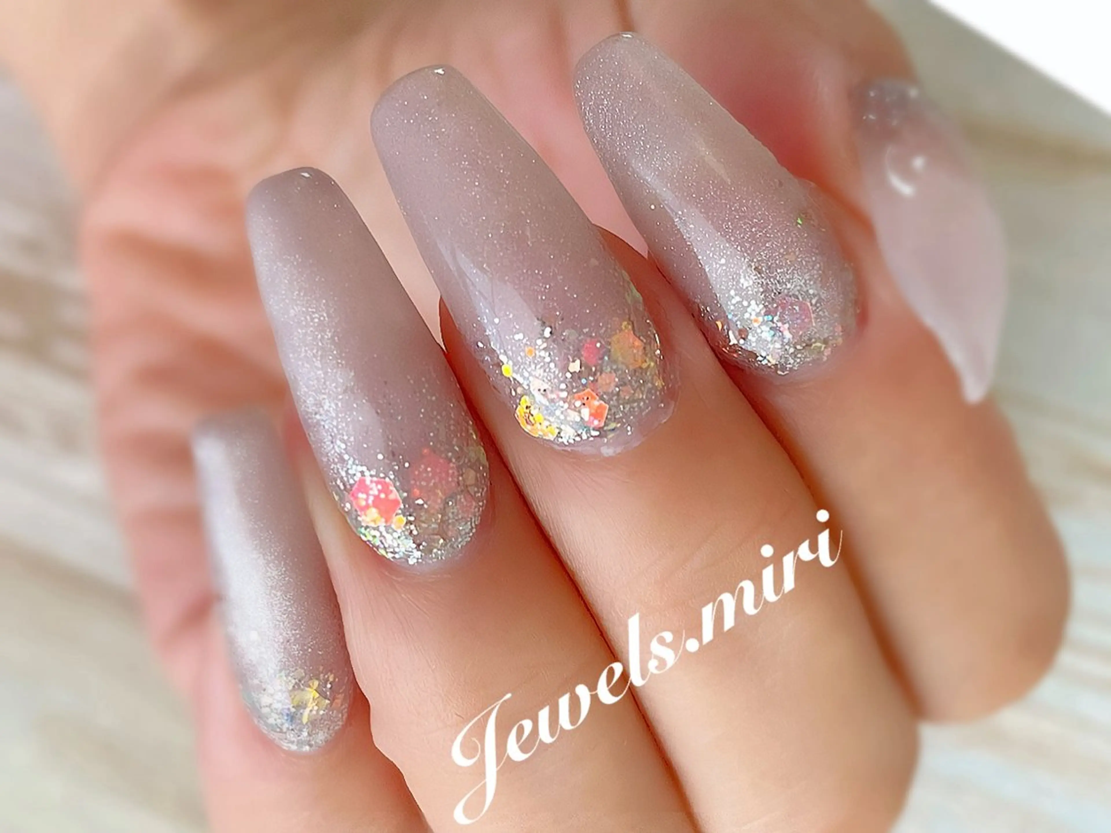 ネイル グラデーション ラメ(グリッター) ラメグラデーション オフィスネイル ワンカラーネイル Jewels nail lily 白楽所属・ネイルサロン Jewels Mのネイルデザイン