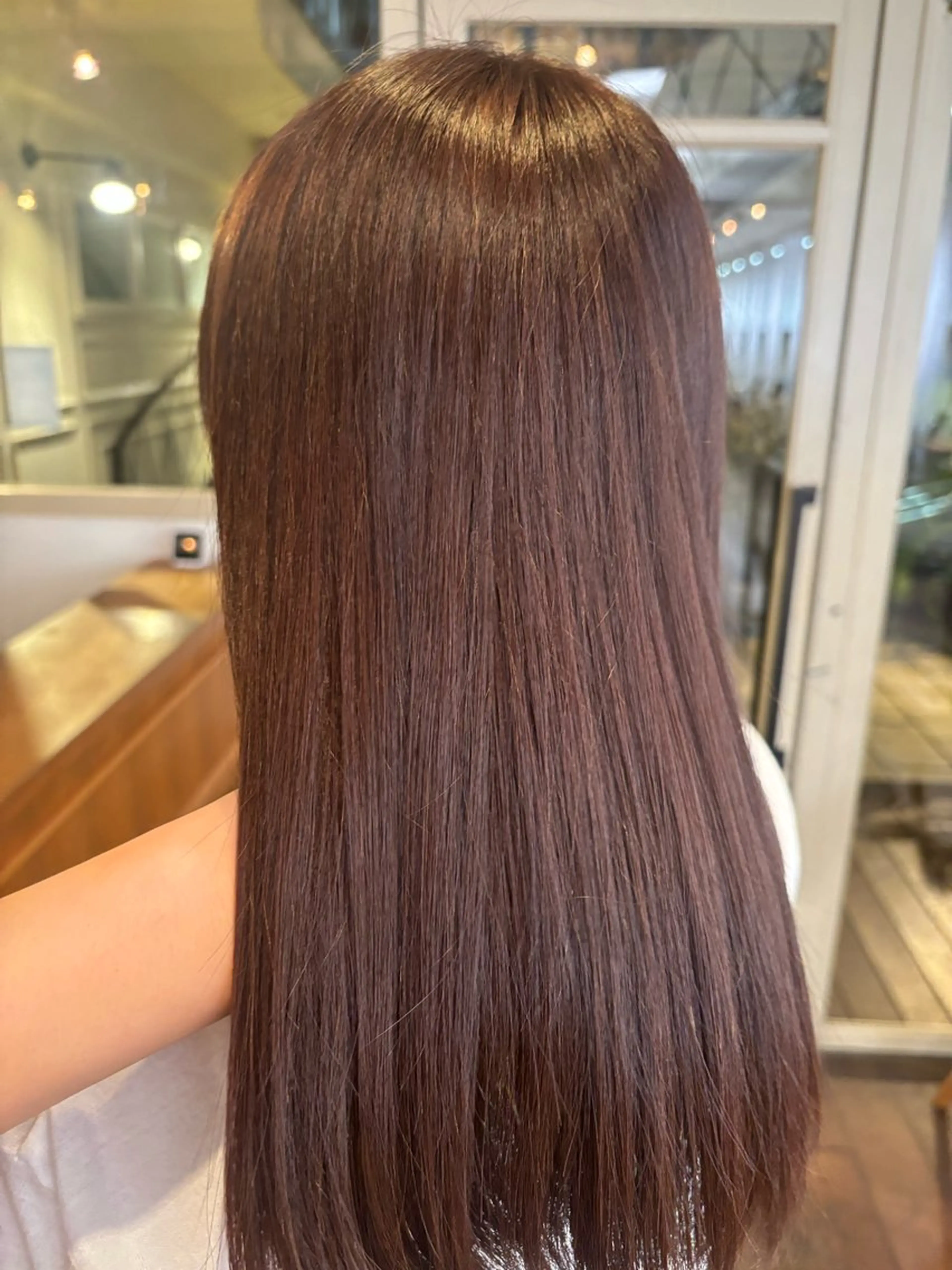 セミロング カラー くいた あやなのヘアスタイル