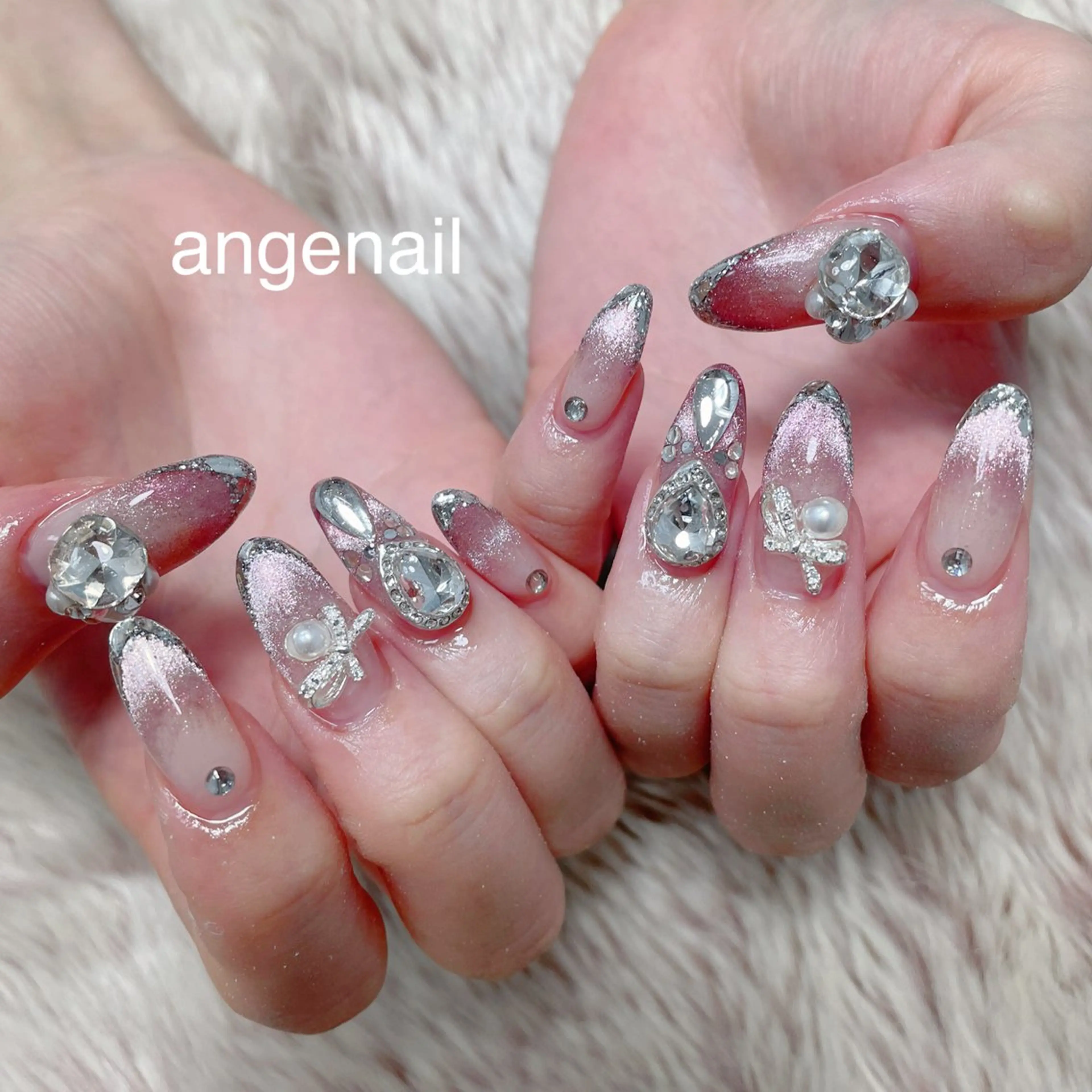 ネイル ハンドネイル オーナーネイリスト MAKIのネイルデザイン