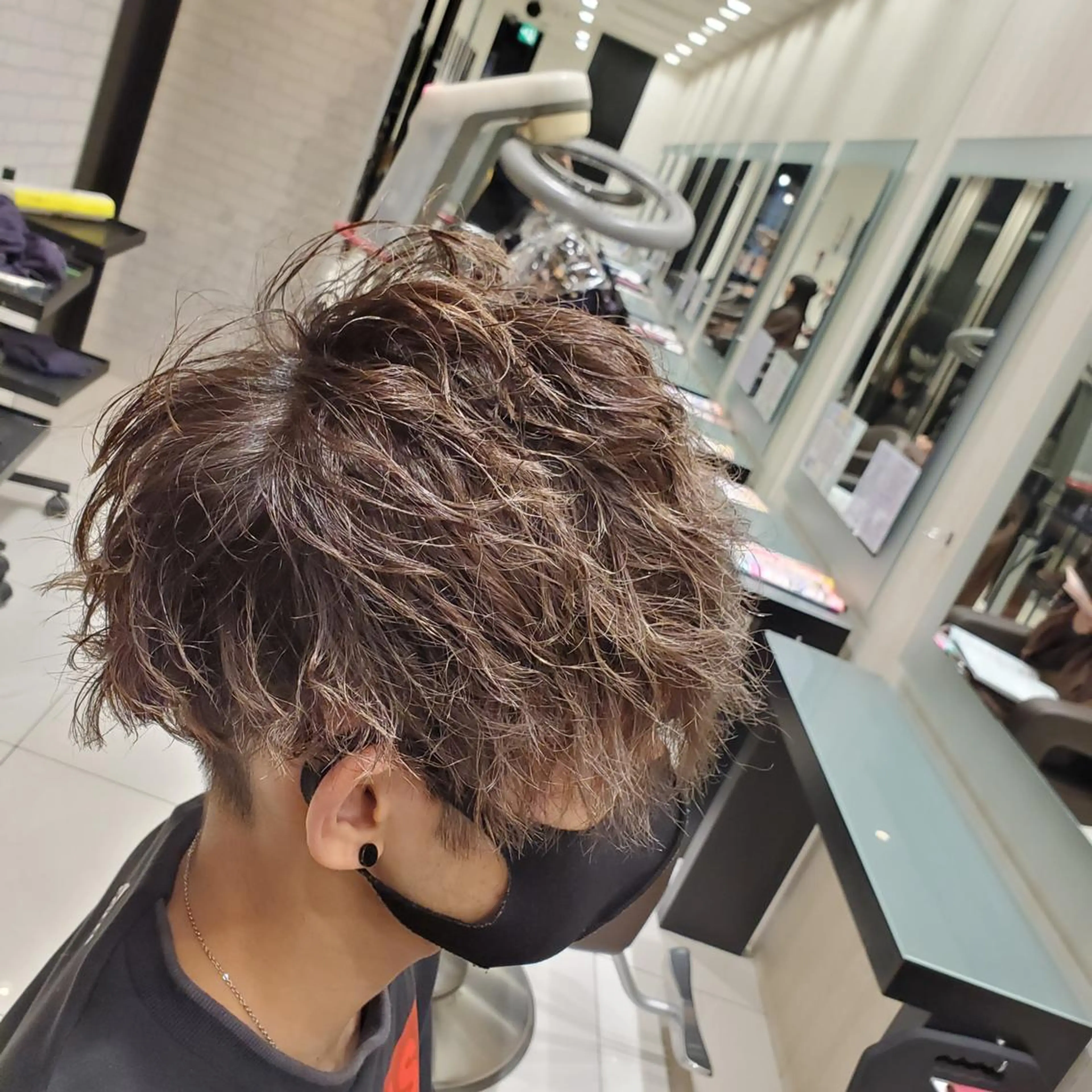 ショート パーマ カラー EARTH 池田　雄太のヘアスタイル