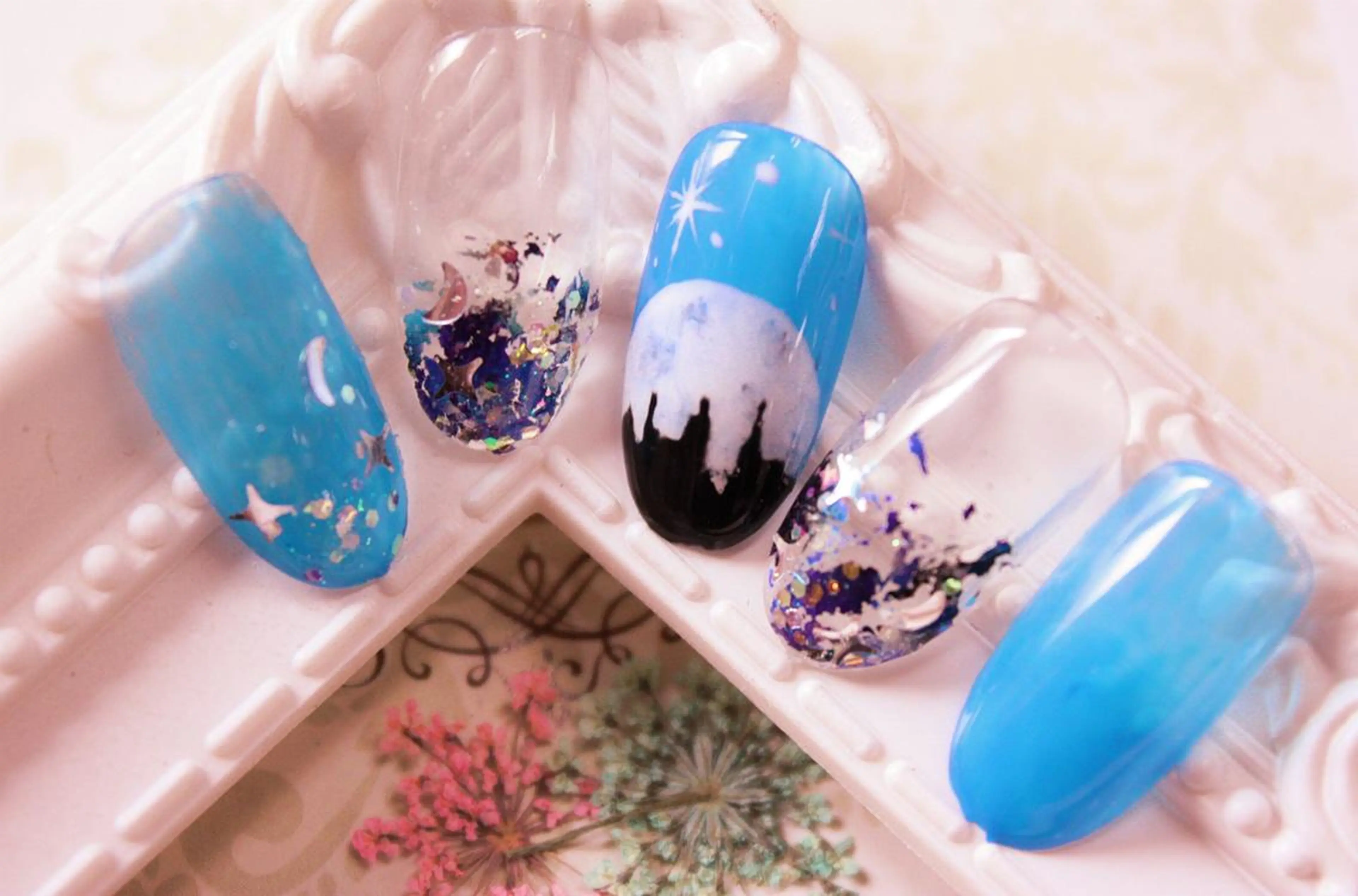 ネイル リラネイル Aikenのネイルデザイン