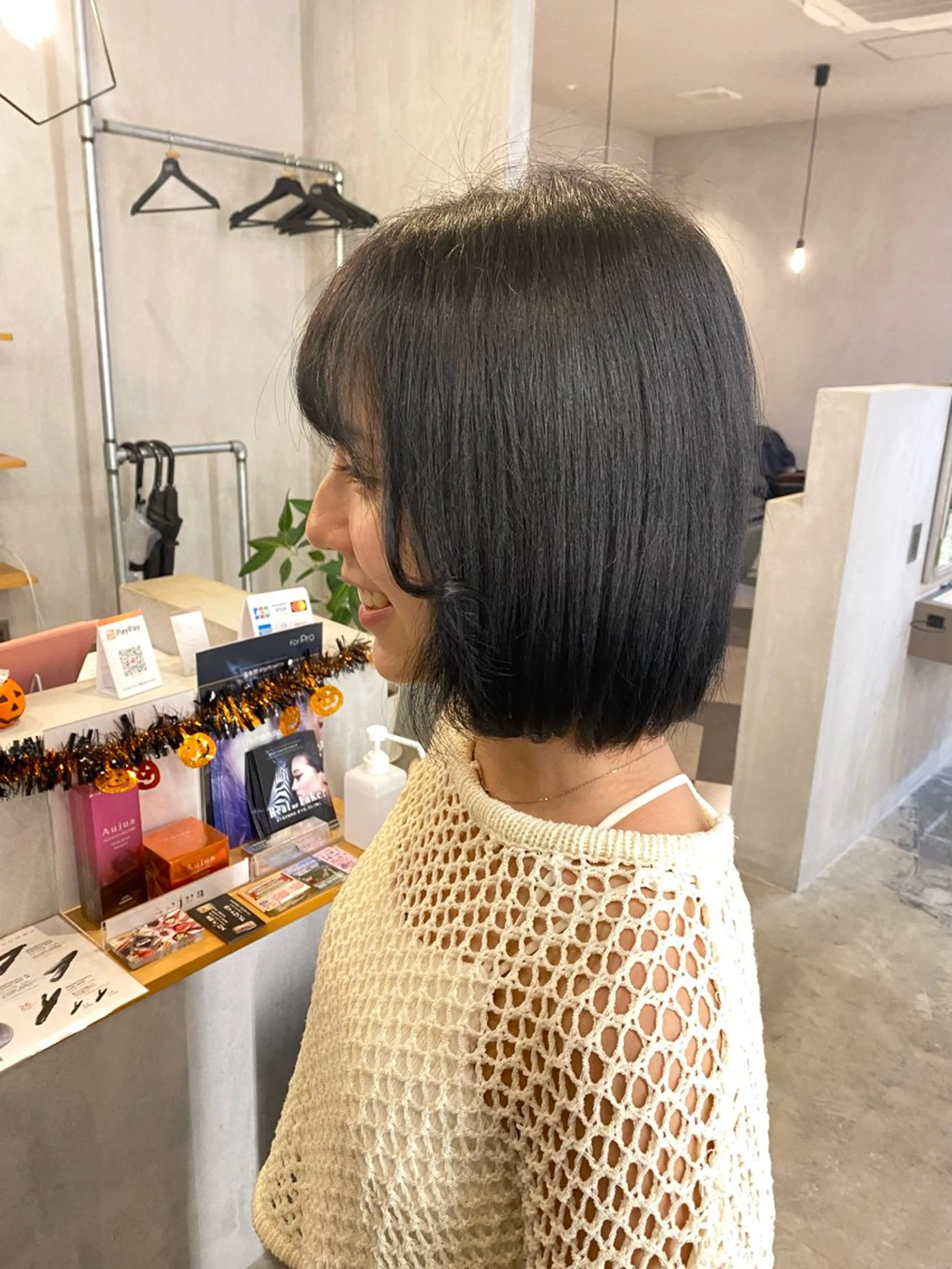 ミディアム カラー グレージュ オリーブグレージュ オリーブグレー 内水 日菜のヘアスタイル