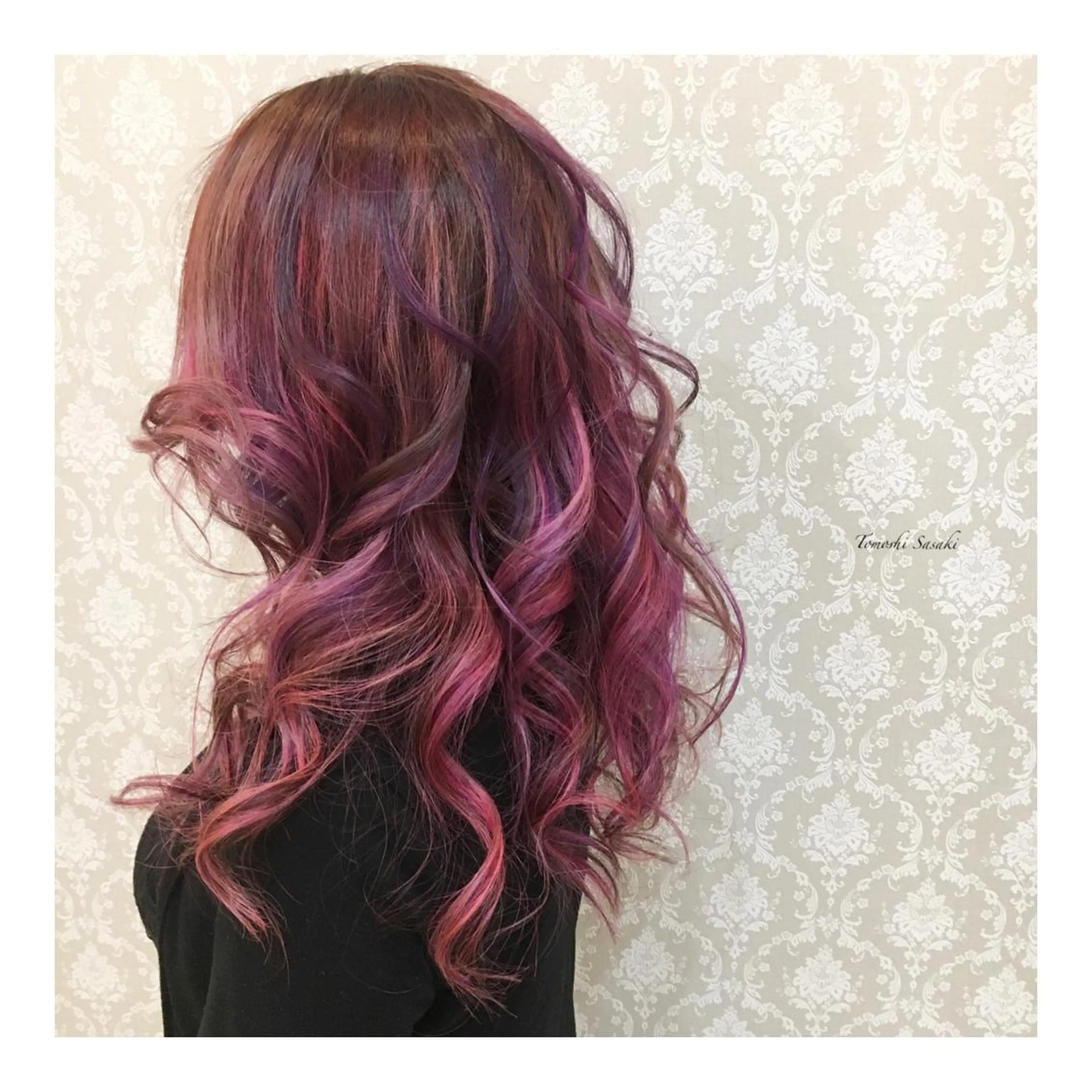 カラー ハイライトカラー ピンクカラー レッドカラー ササキ トモシのヘアスタイル