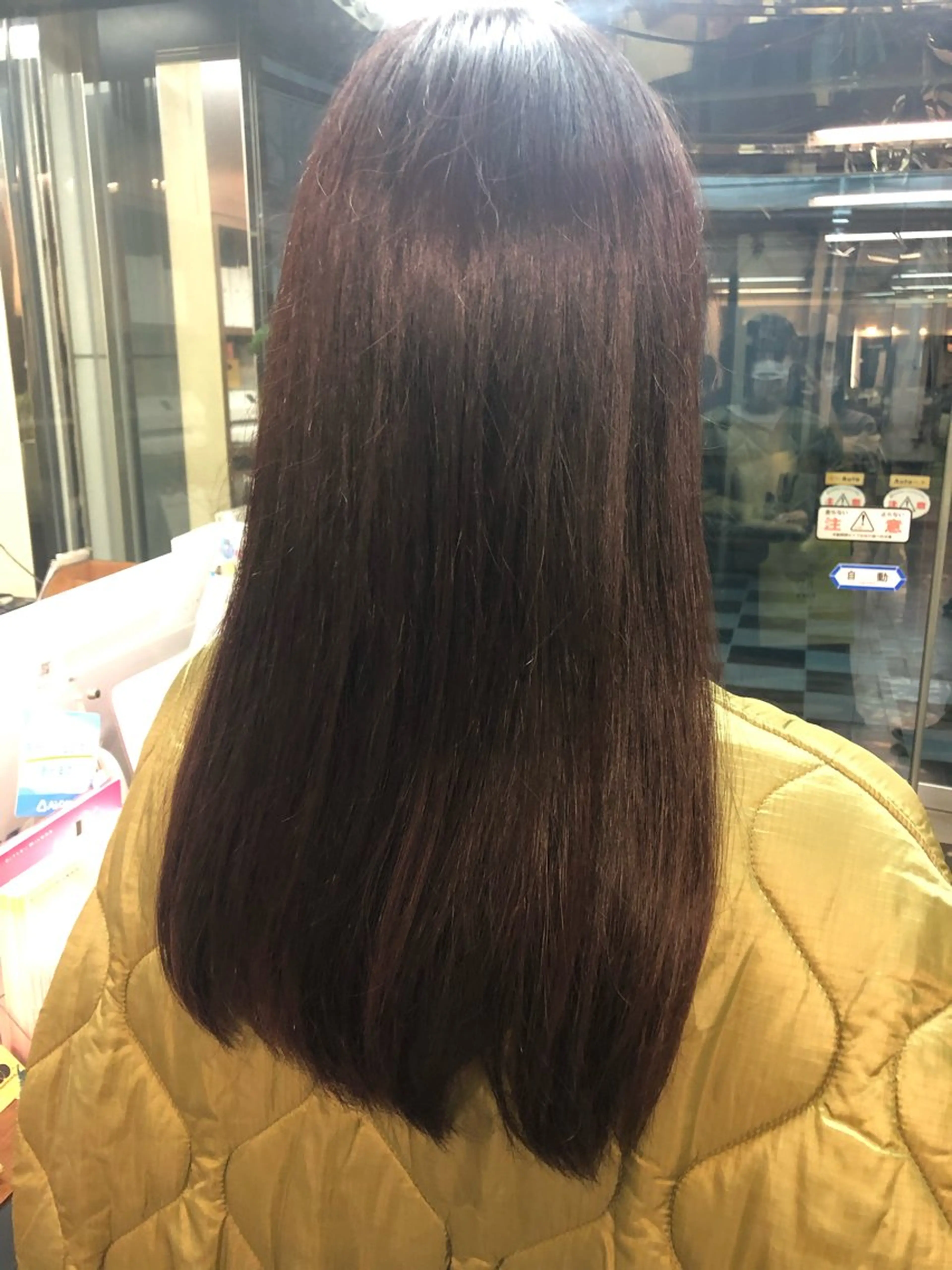 ロング 西形 梨瑚のヘアスタイル
