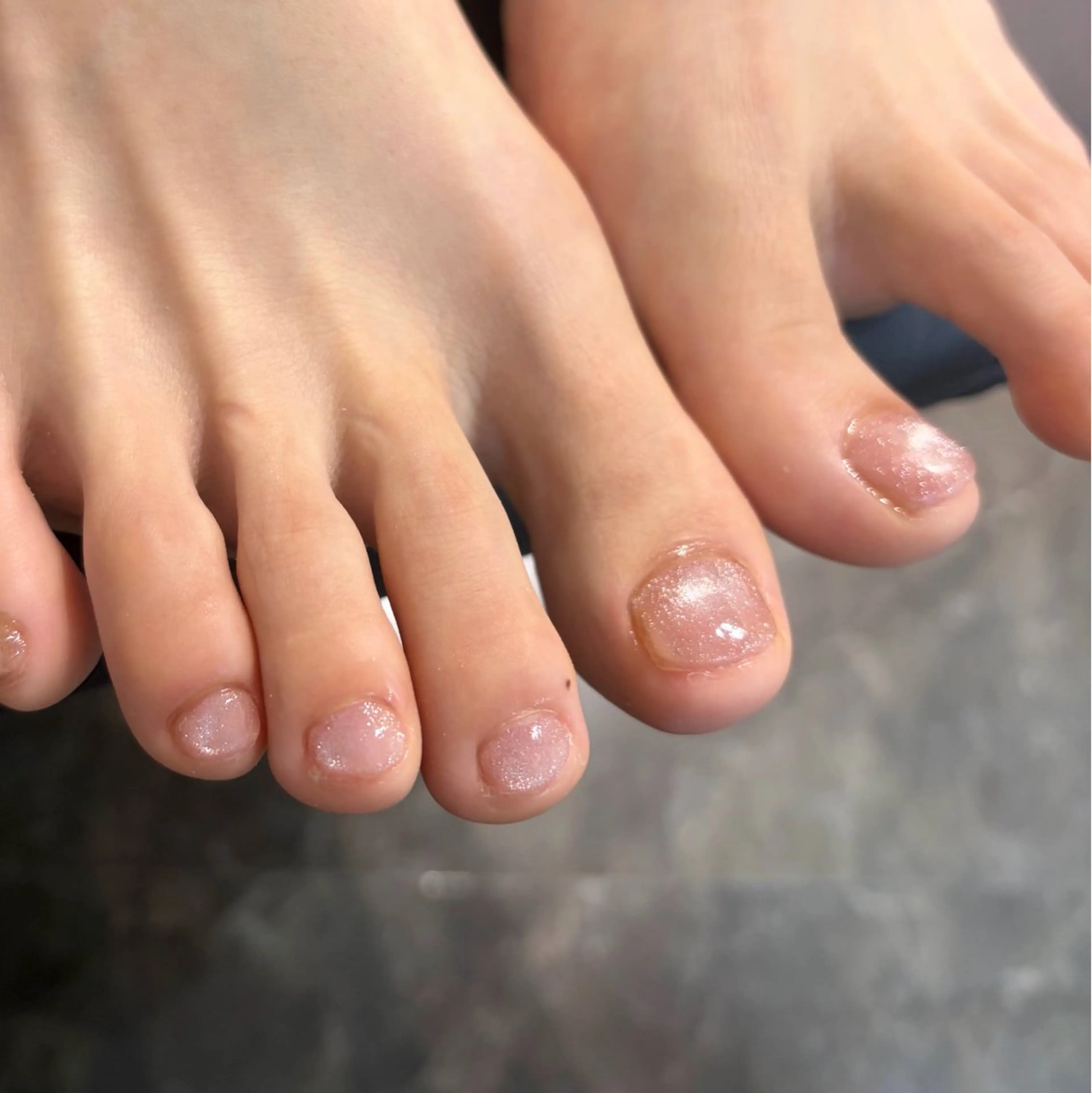 フットネイル　ワンカラーorラメグラデーション　マグネットOKの写真