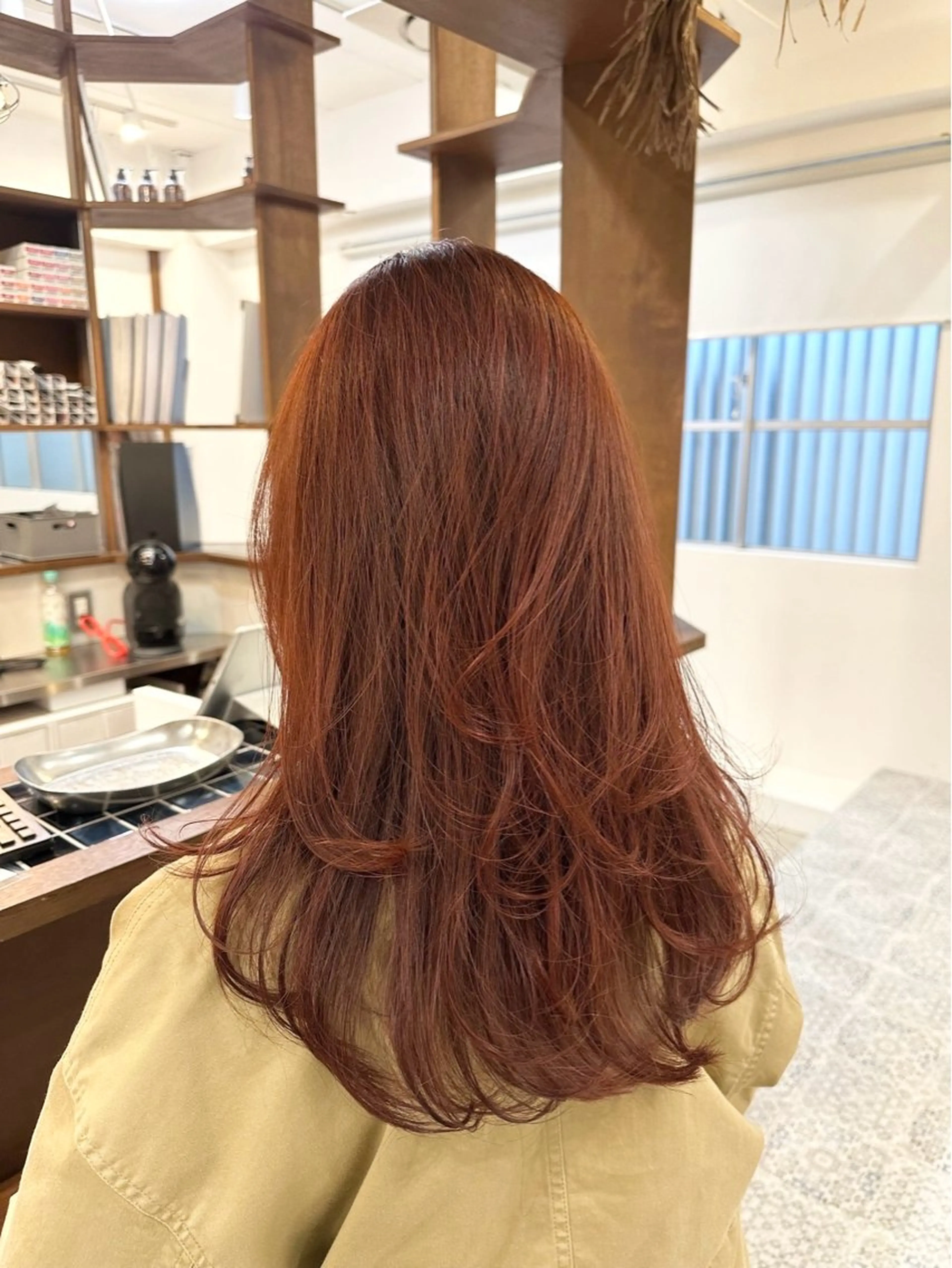 ミディアム オレンジブラウン 牧田 彩香のヘアスタイル