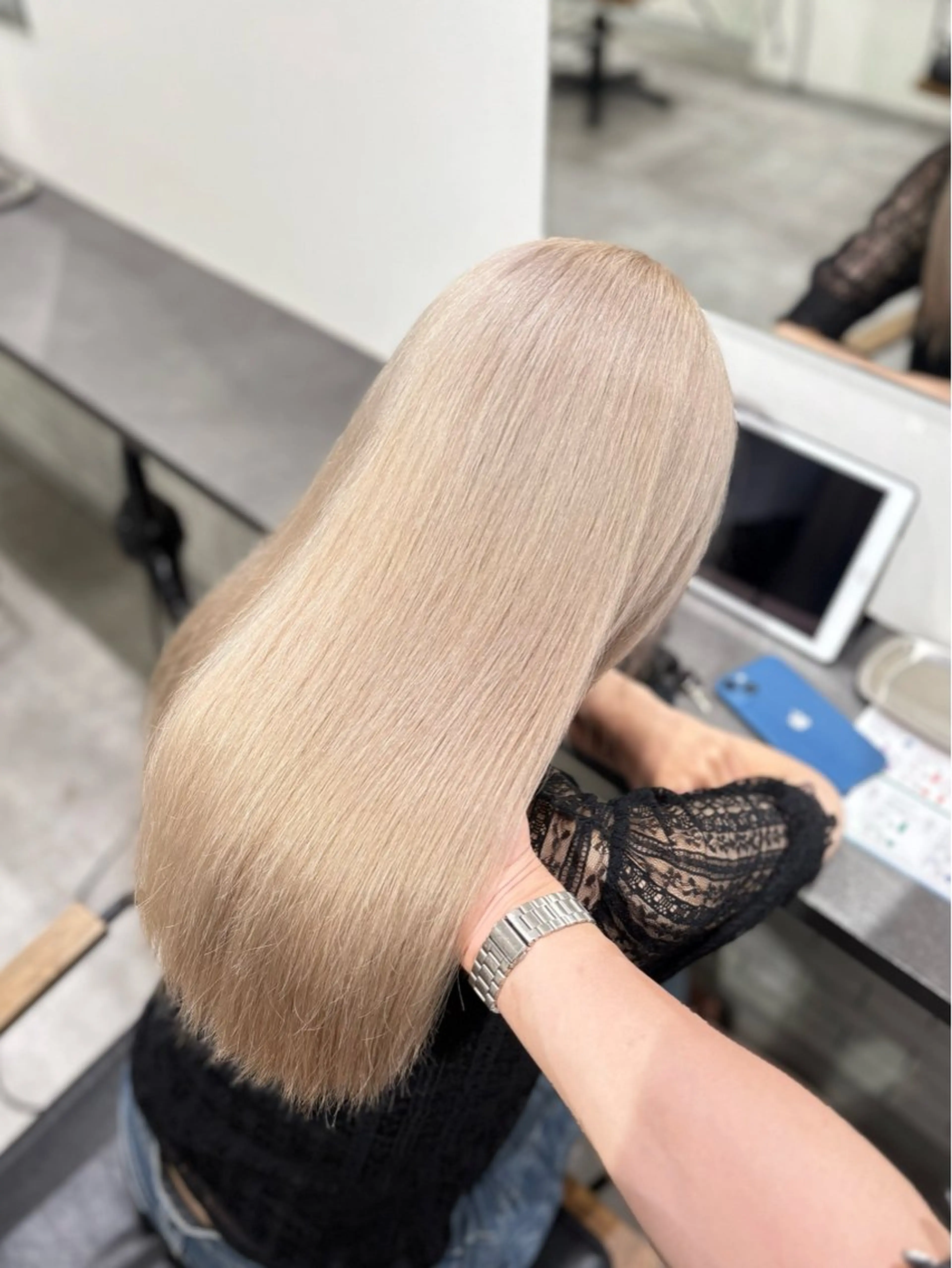 【リピーター様用ケアクーポン】ケアブリーチ＋カラー＋ケアトリートメントの写真