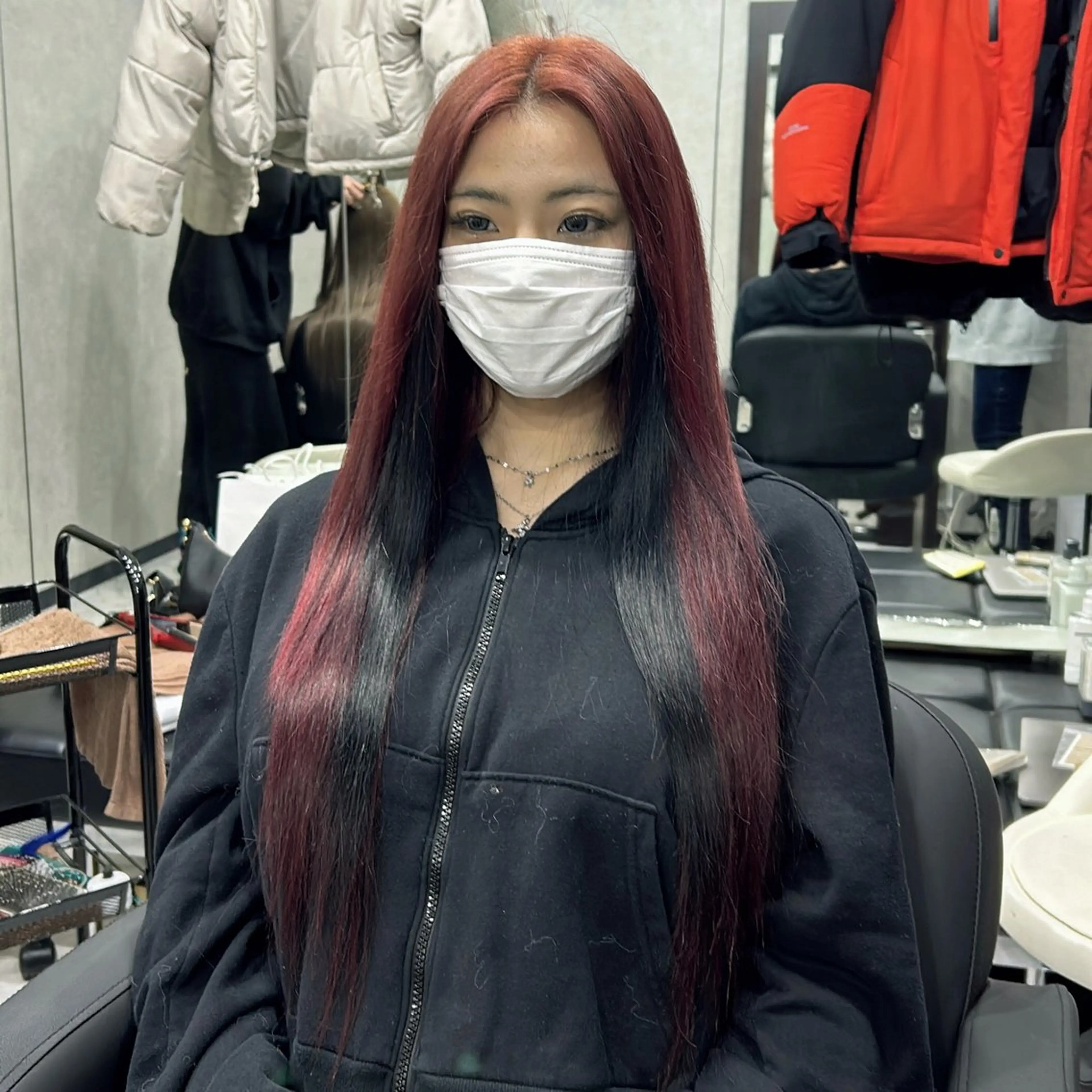 ミディアム カラー シールエクステ 黒髪 エクステ シールエクステの女神 🍑Momo🍑のヘアスタイル