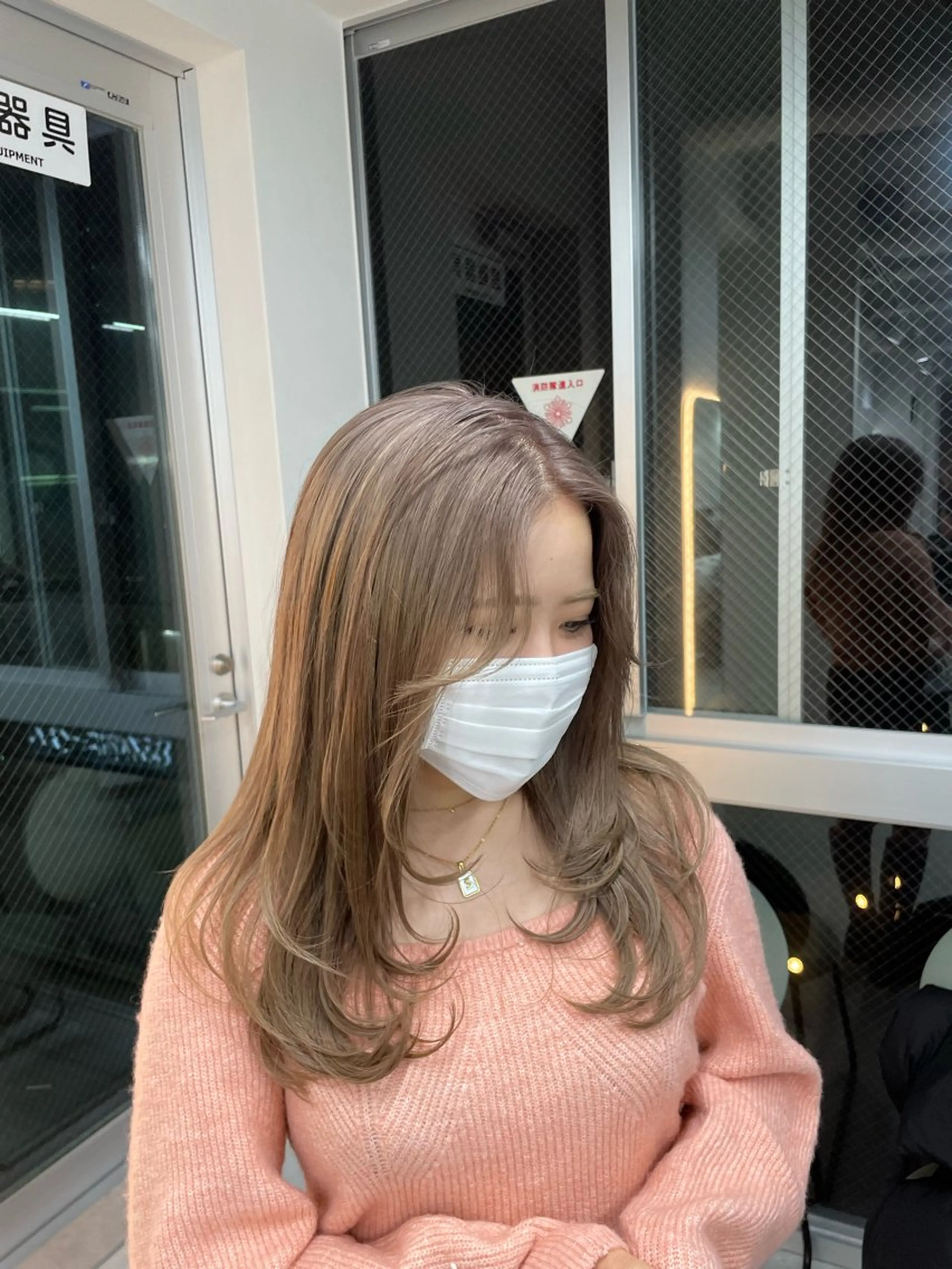 ミディアム GISEL TAKUYAのヘアスタイル