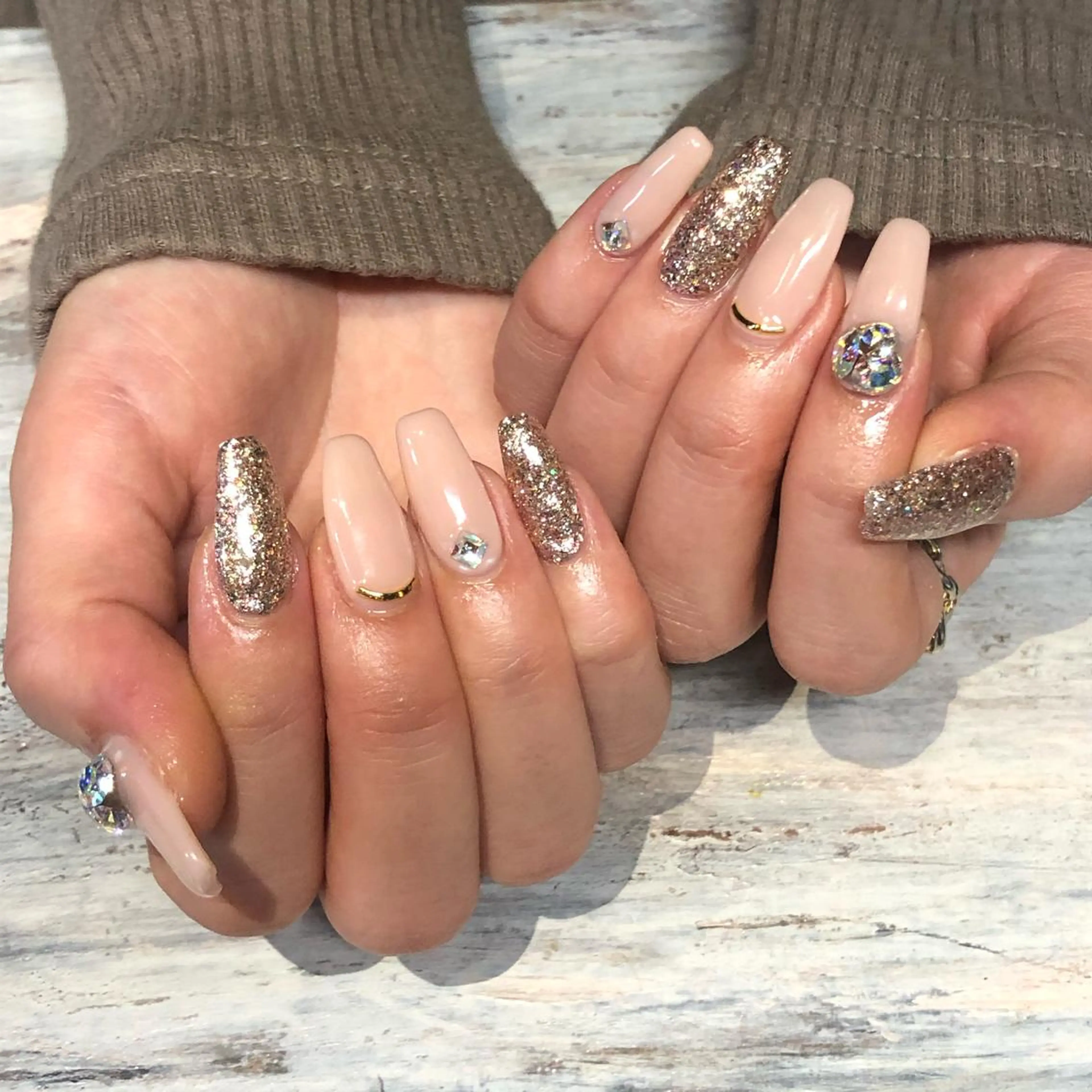 ネイル crestnail所属・小林 束紗のネイルデザイン