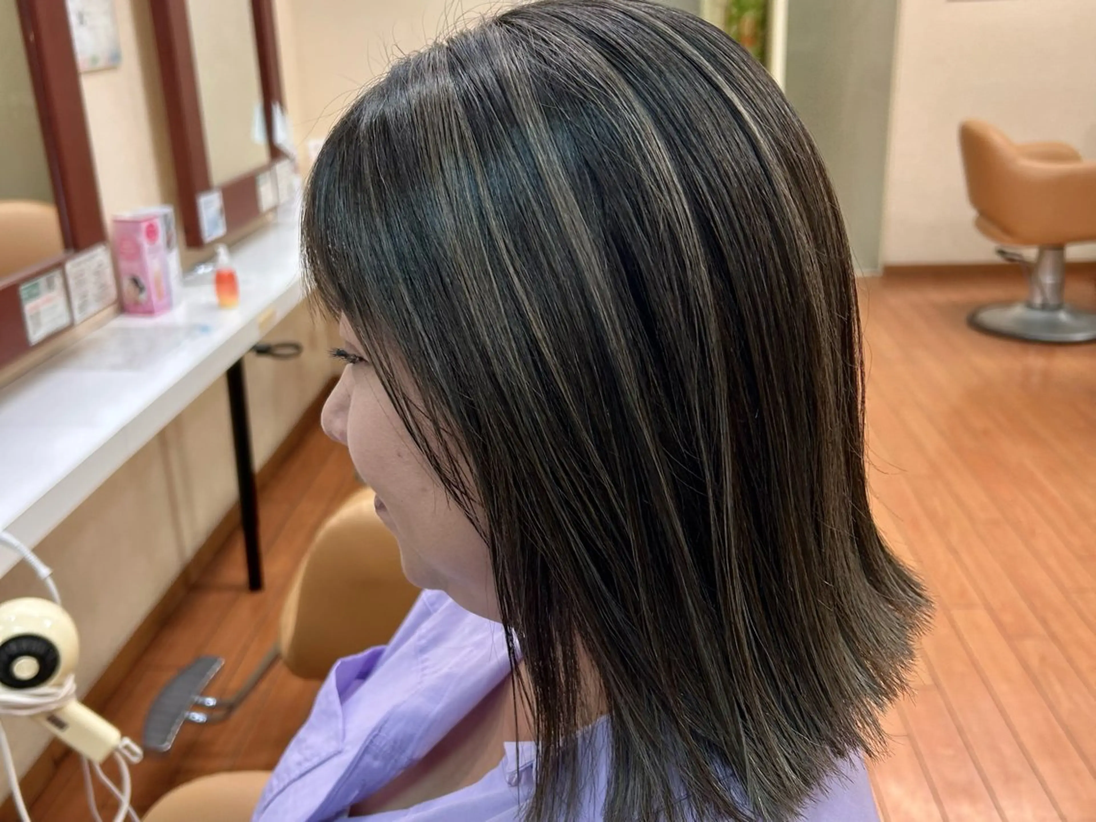 ミディアム カラー ヘアカラー 濱川 良栄のヘアスタイル