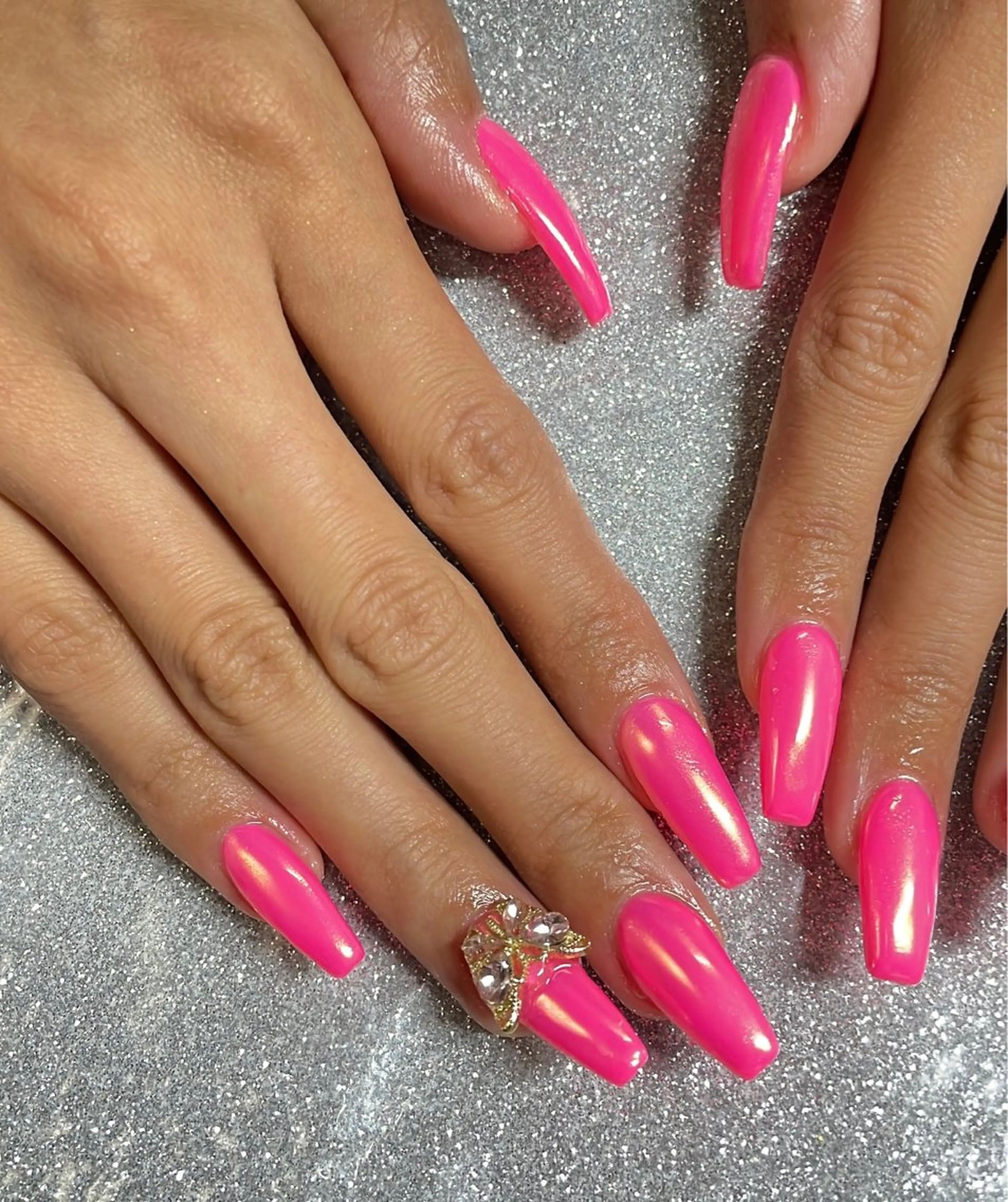 ネイル ハンドネイル VIERU 🌈🎀💖のネイルデザイン