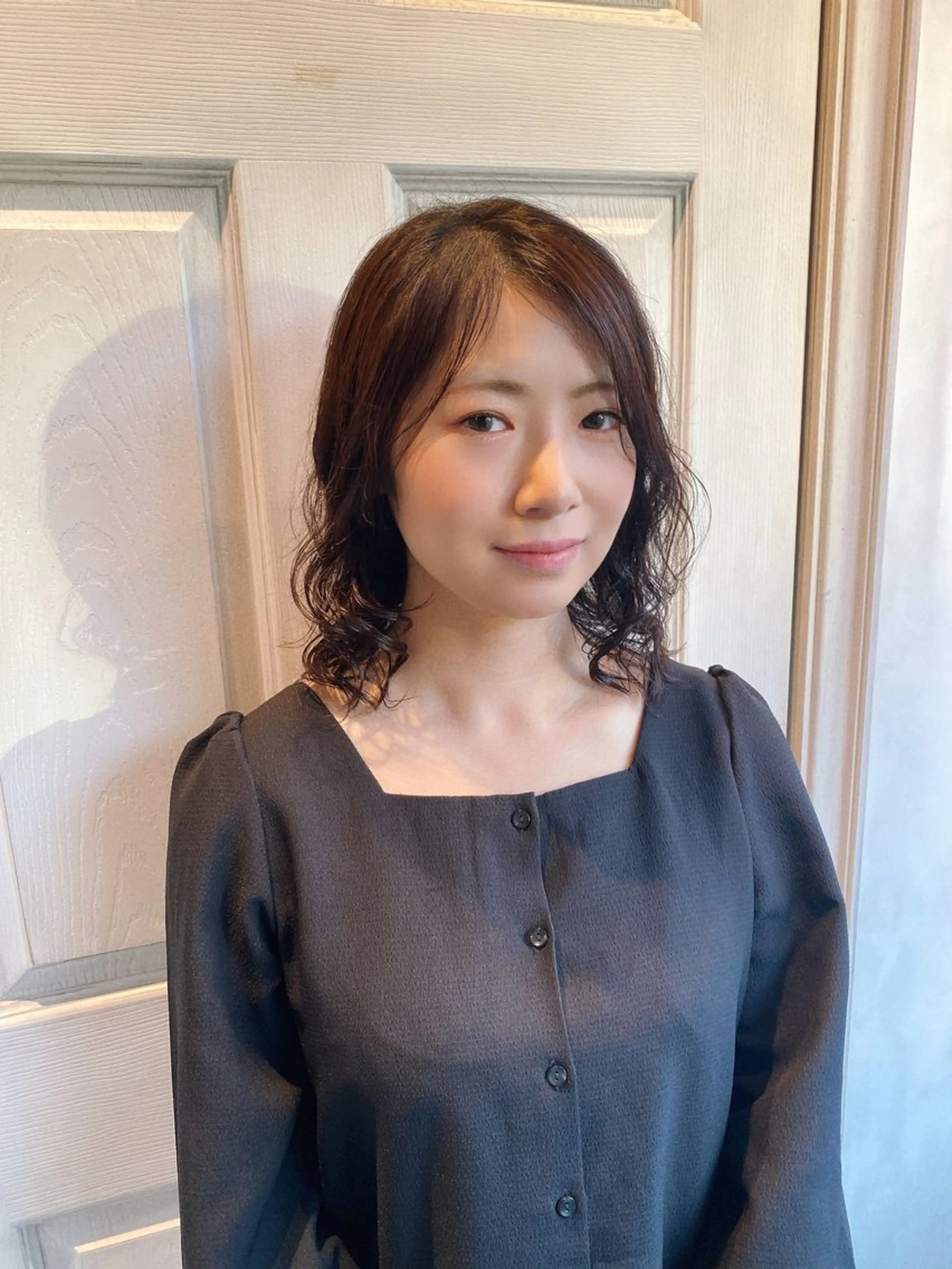 ミディアム パーマ ミディアムパーマ デジタルパーマ カット パーマ 千 田のヘアスタイル