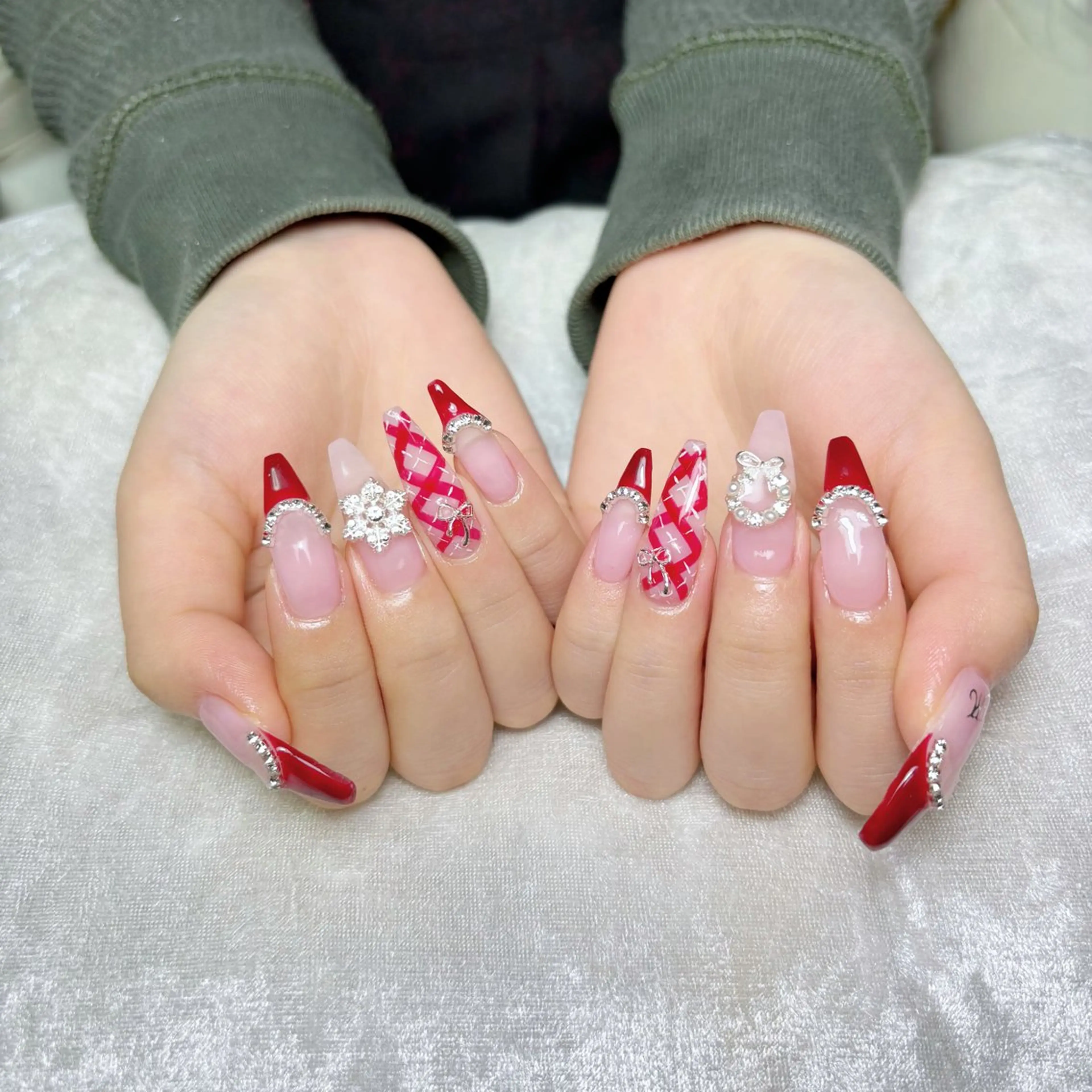 ネイル ハンドネイル Airis所属・Airis aiのネイルデザイン