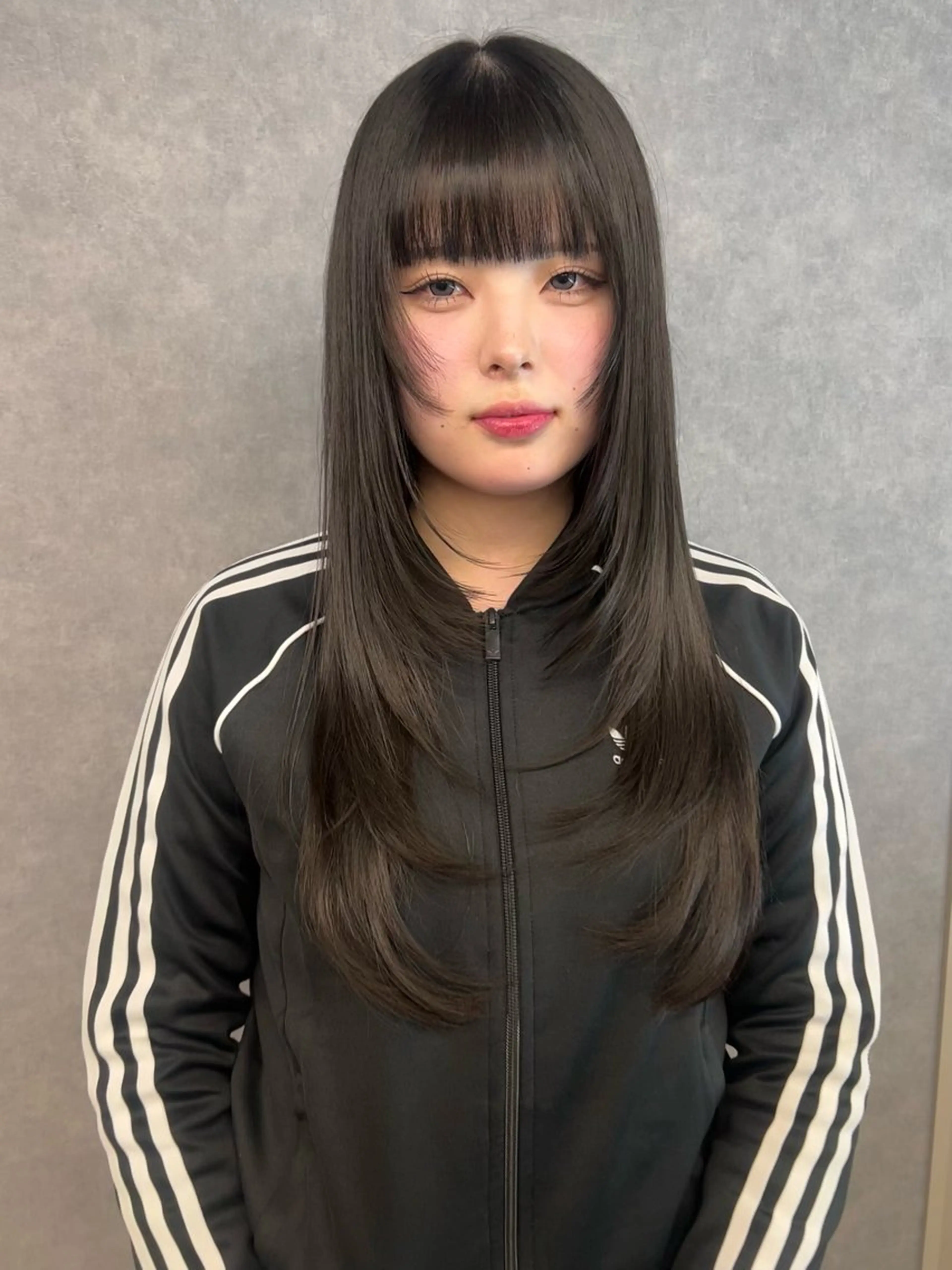 ロング レイヤーカット カット ヘアカラー トリートメント 中井 一葉のヘアスタイル