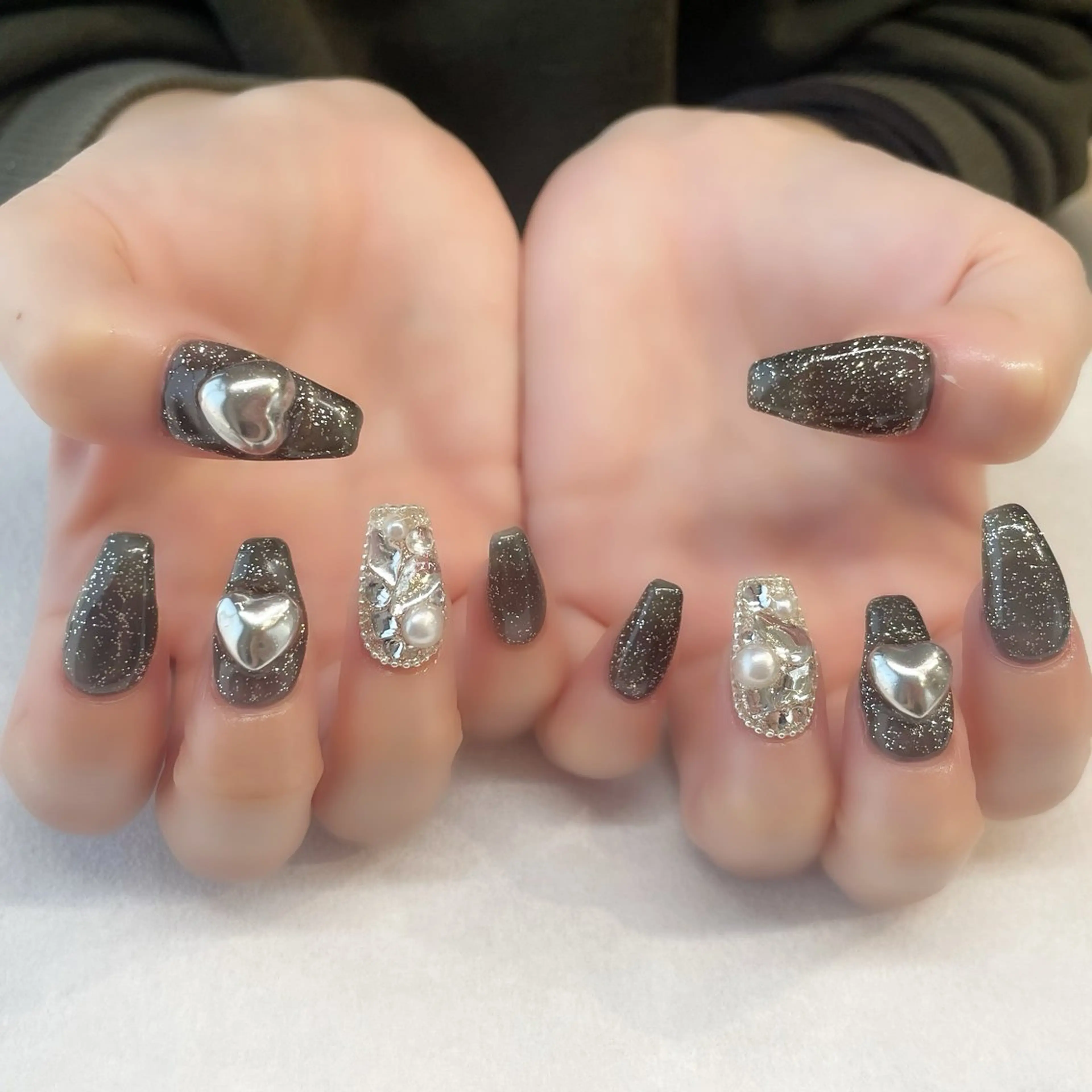 ネイル ハンドネイル 💎🐰 saki. m 🐰💎のネイルデザイン