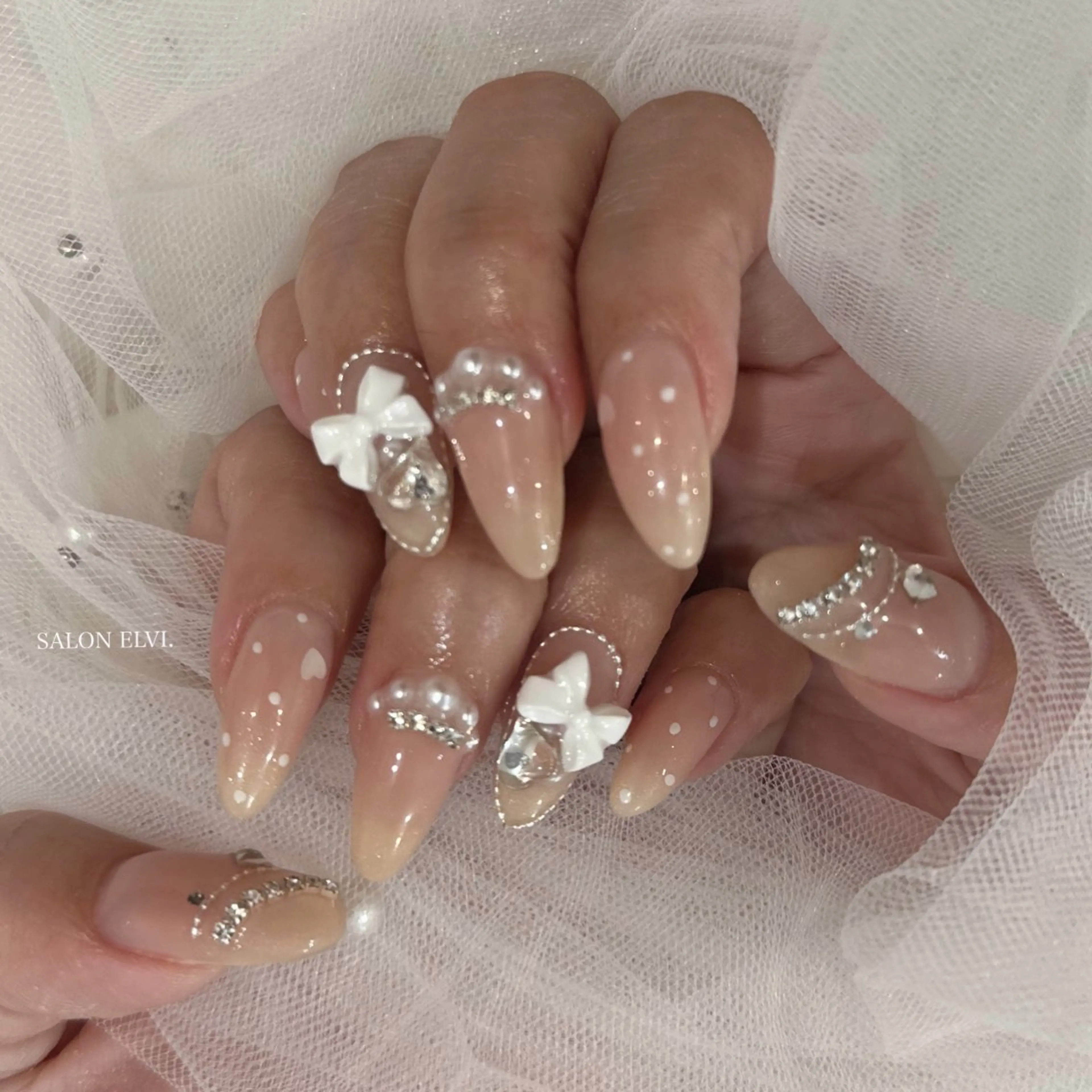 ネイル SALON ELVI.所属・SALON ELVI.のネイルデザイン