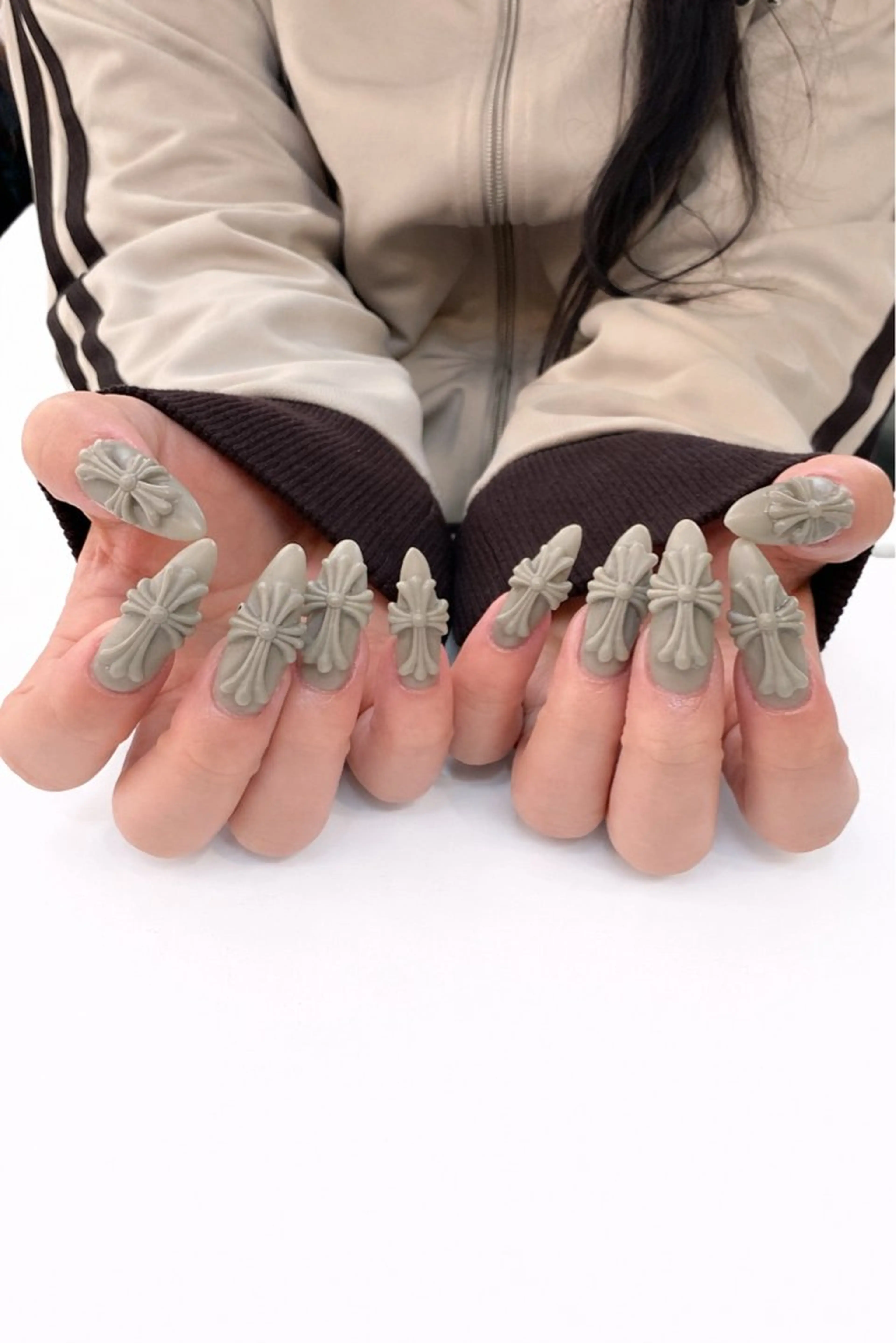 ネイル i nails 梅田店所属・OTANI Mのネイルデザイン