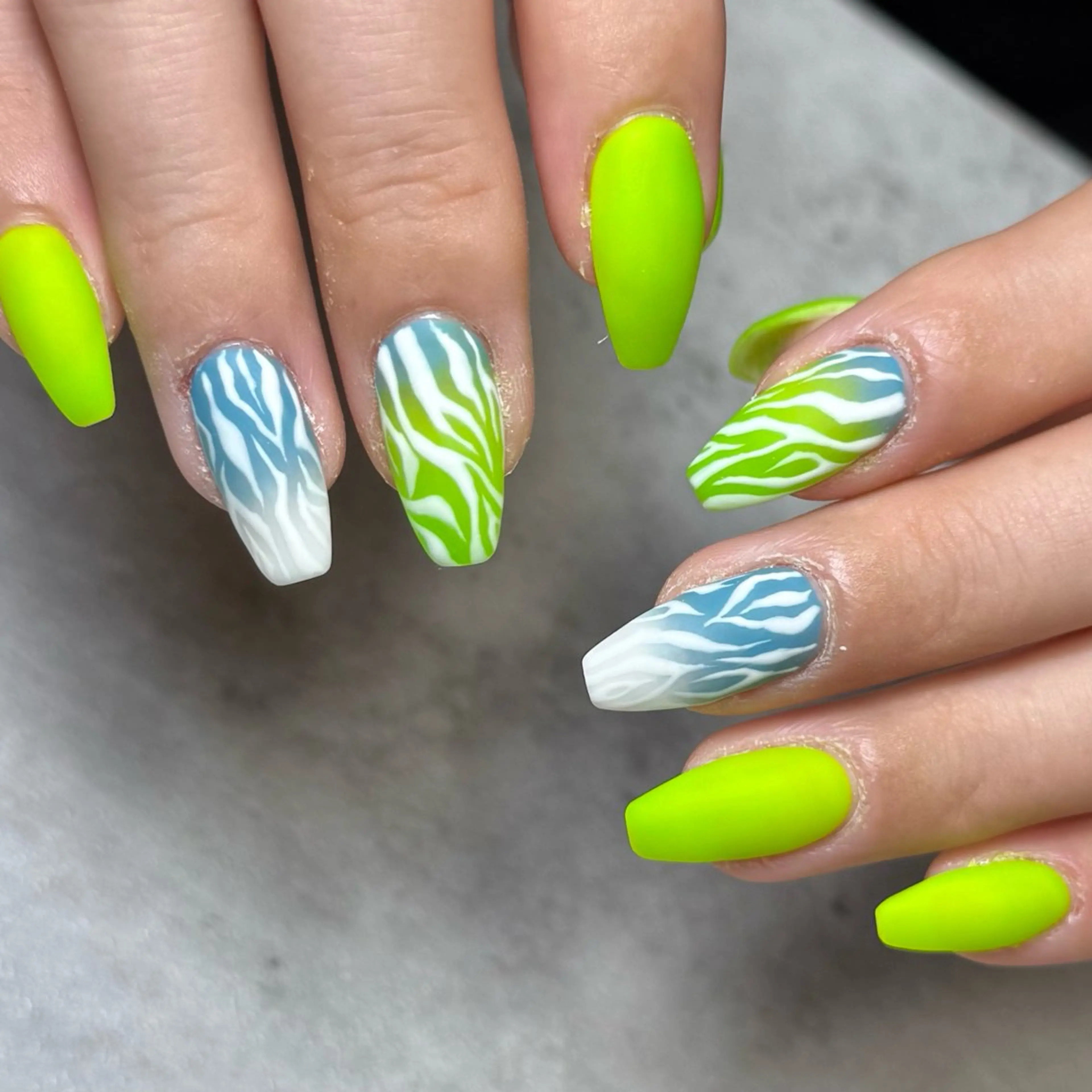 ネイル ハンドネイル are you nailのネイルデザイン