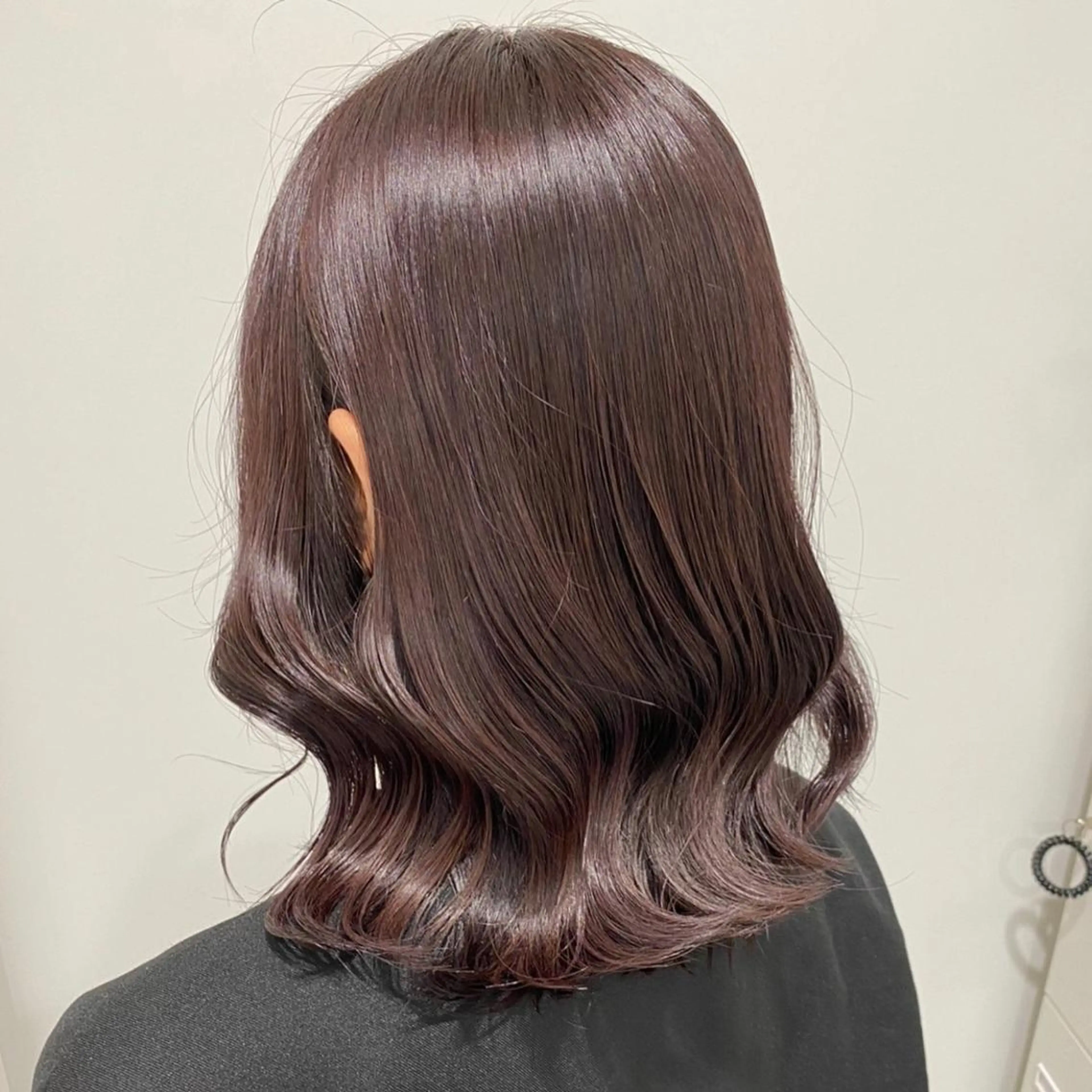 ミディアム カラー EGO所属・EGO Top stylistのヘアスタイル