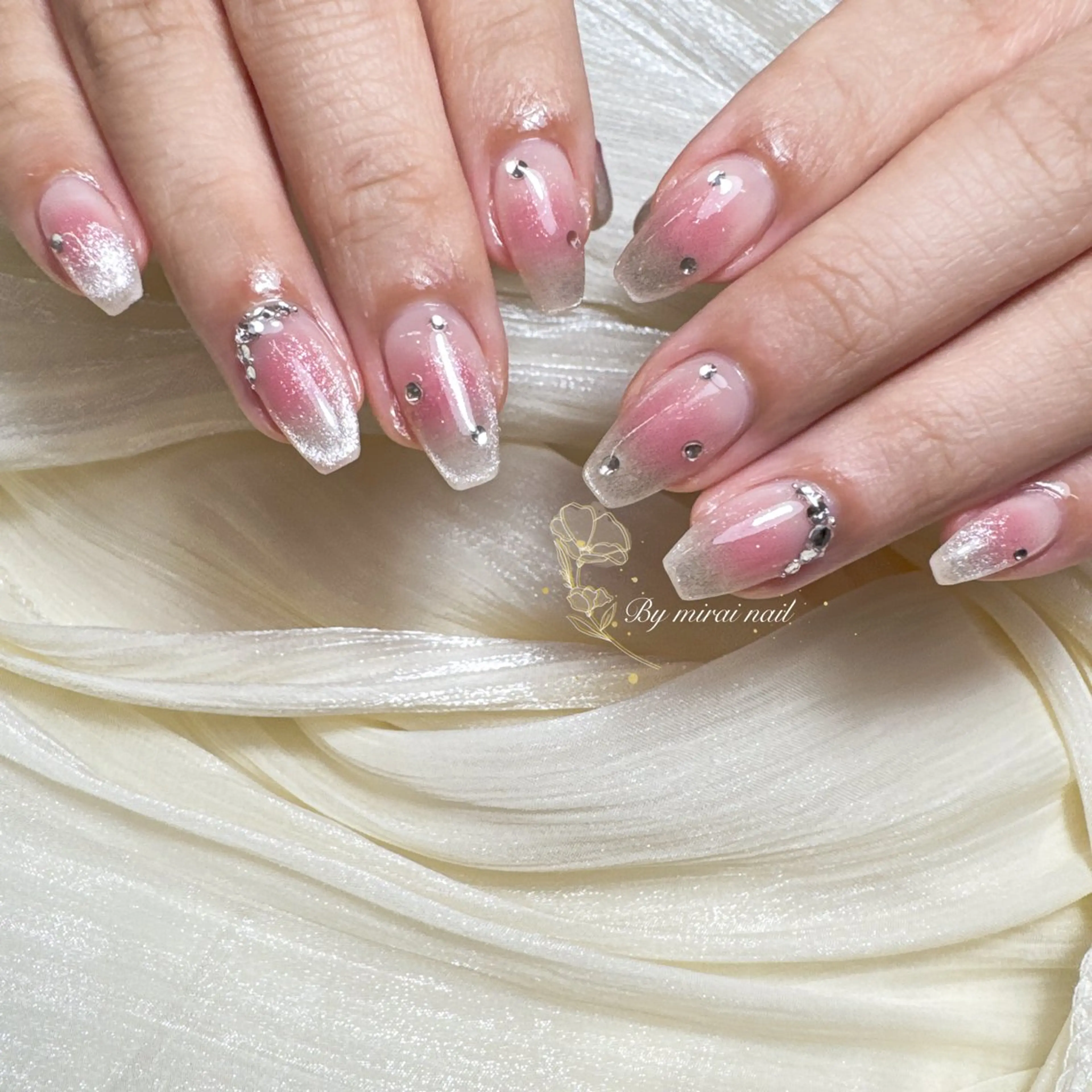 ネイル ネイルサロン 9Carats神田のネイルデザイン