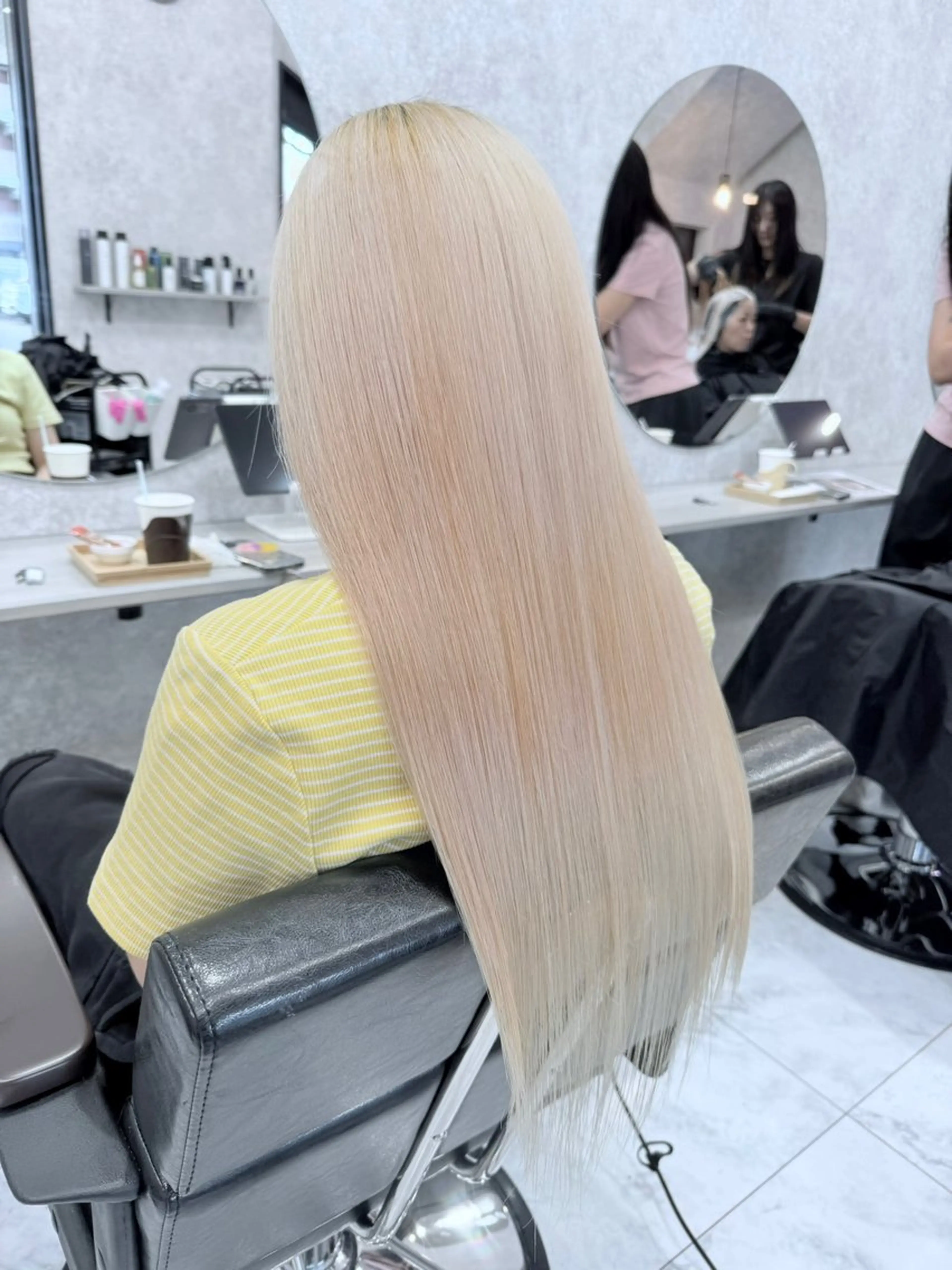 ロング カラー ブリーチ ケアブリーチ デザインカラー ダブルカラー ハイトーンカラー ヘアカラー 🌈派手髪ハイトーン 🌈鈴木亮太🌈のヘアスタイル