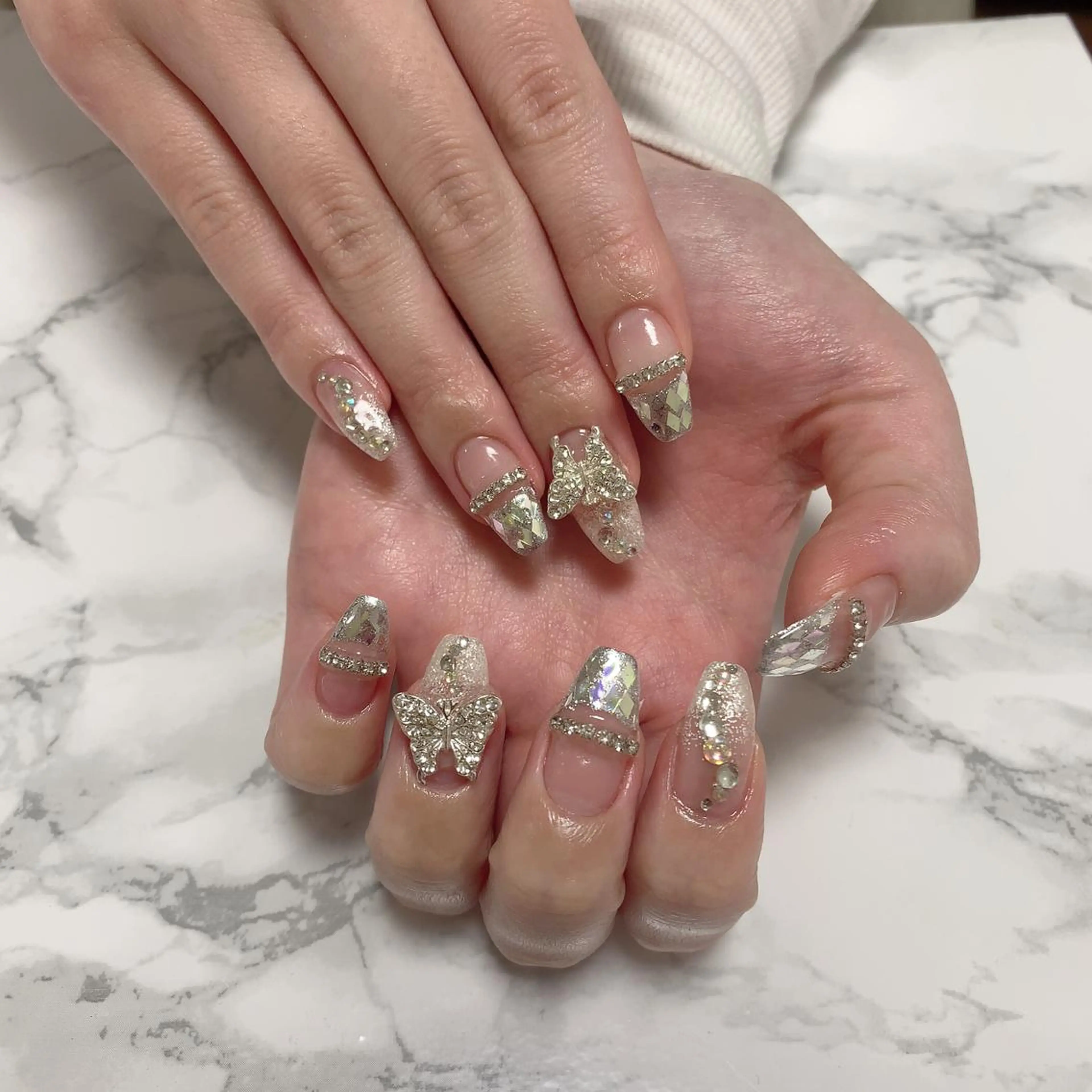 ネイル はな💎ネイル ワンホン、長さ出しのネイルデザイン