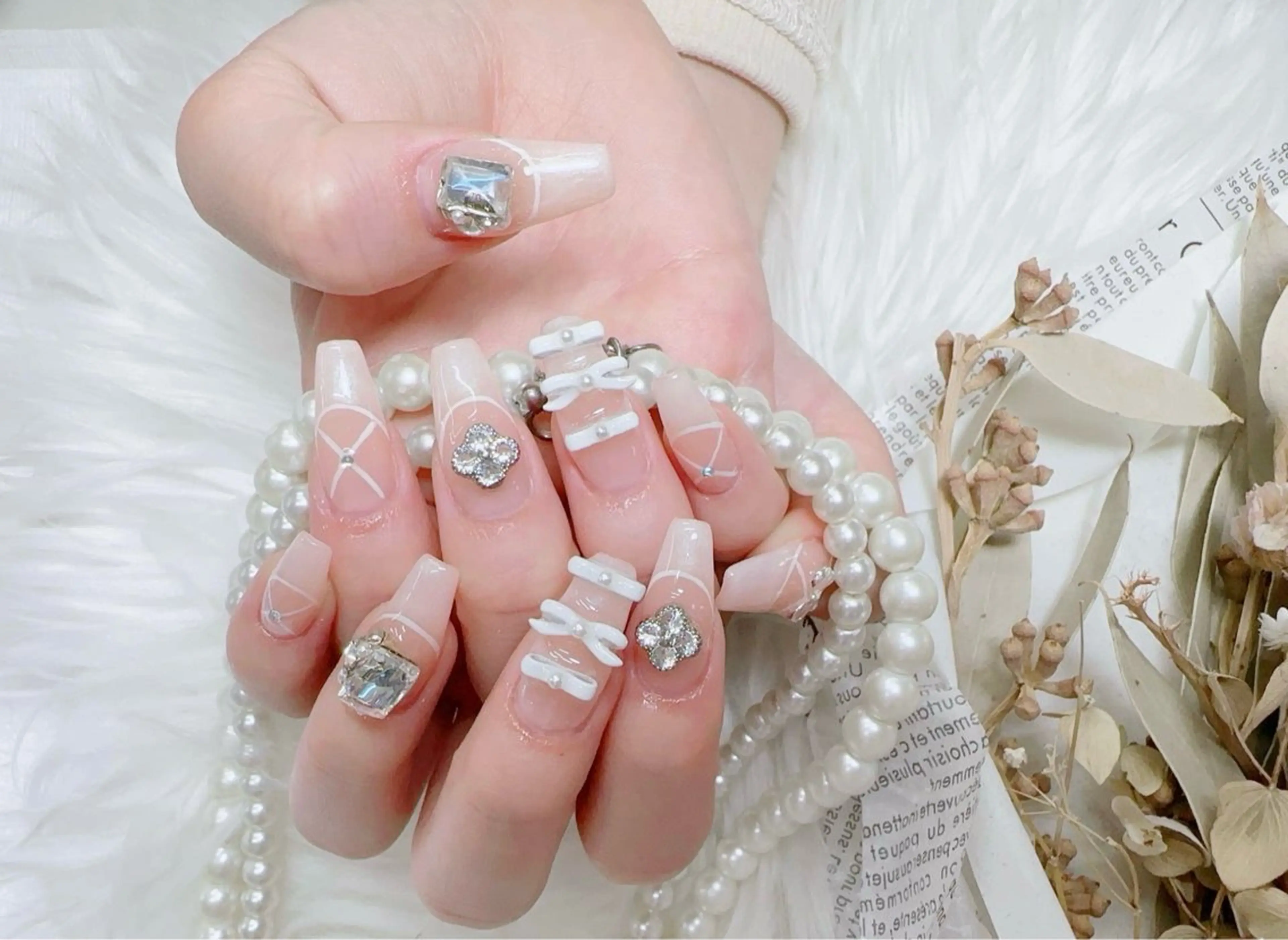 ネイル 長さ出し フレンチネイル ジェルネイル ガラスフレンチ 韓国ネイル ハンドネイル ハンドケア For U nail スカルプ専門店のネイルデザイン