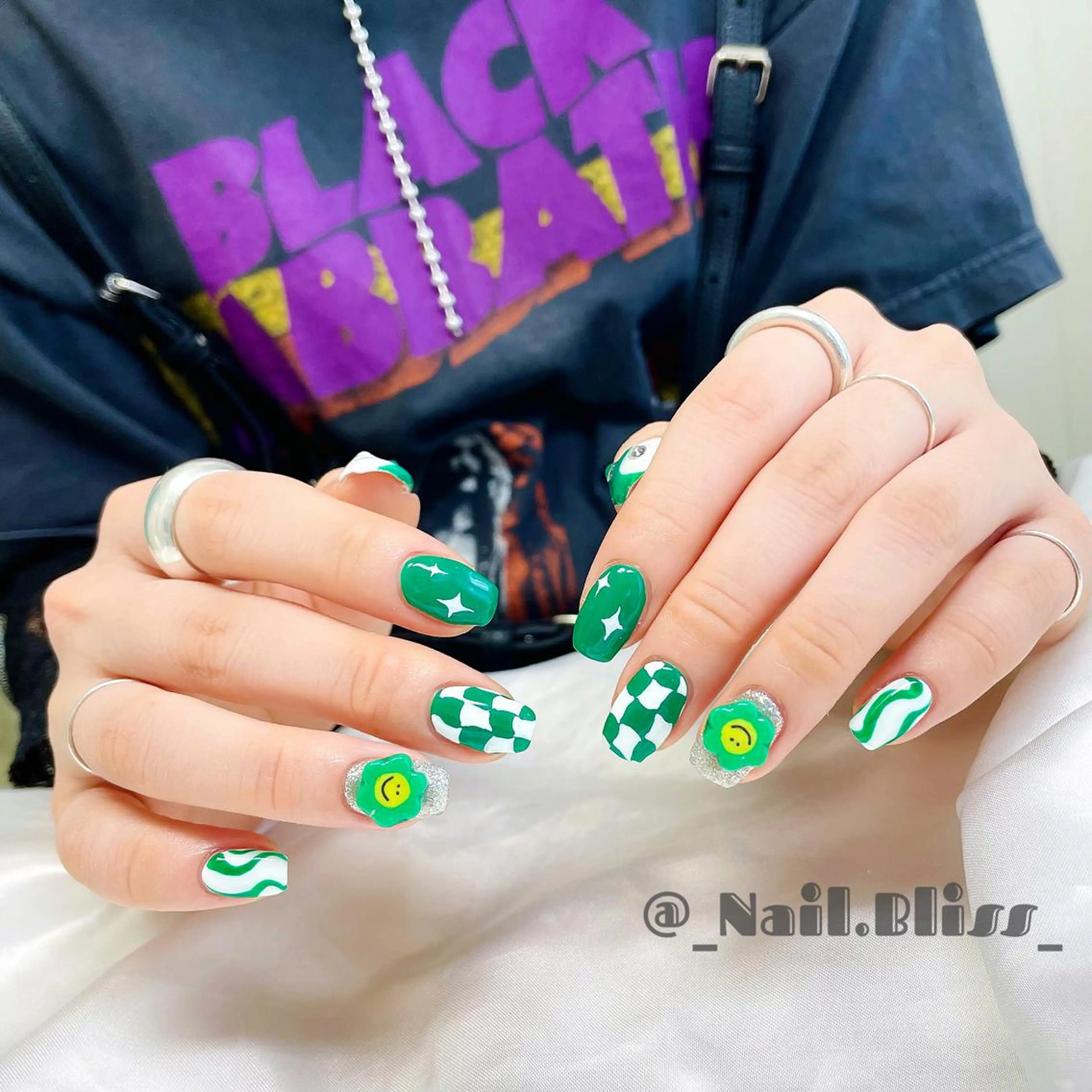 ネイル グリーン ハンドネイル NAIL BLISSのネイルデザイン