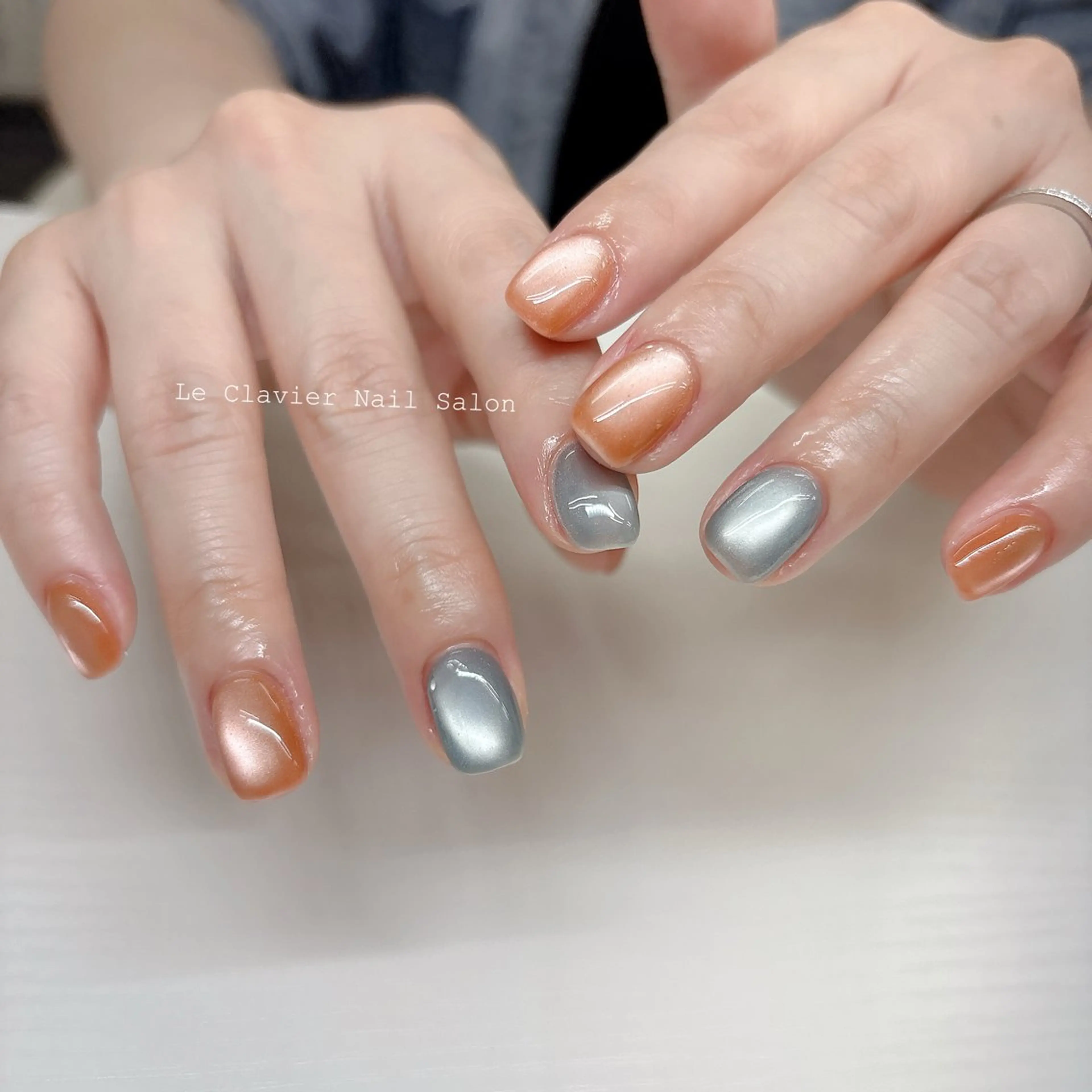 ネイル ネイビー オレンジ ハンドネイル ハンドケア Le Clavier  Nail Salon所属・佐藤 ゆきのネイルデザイン