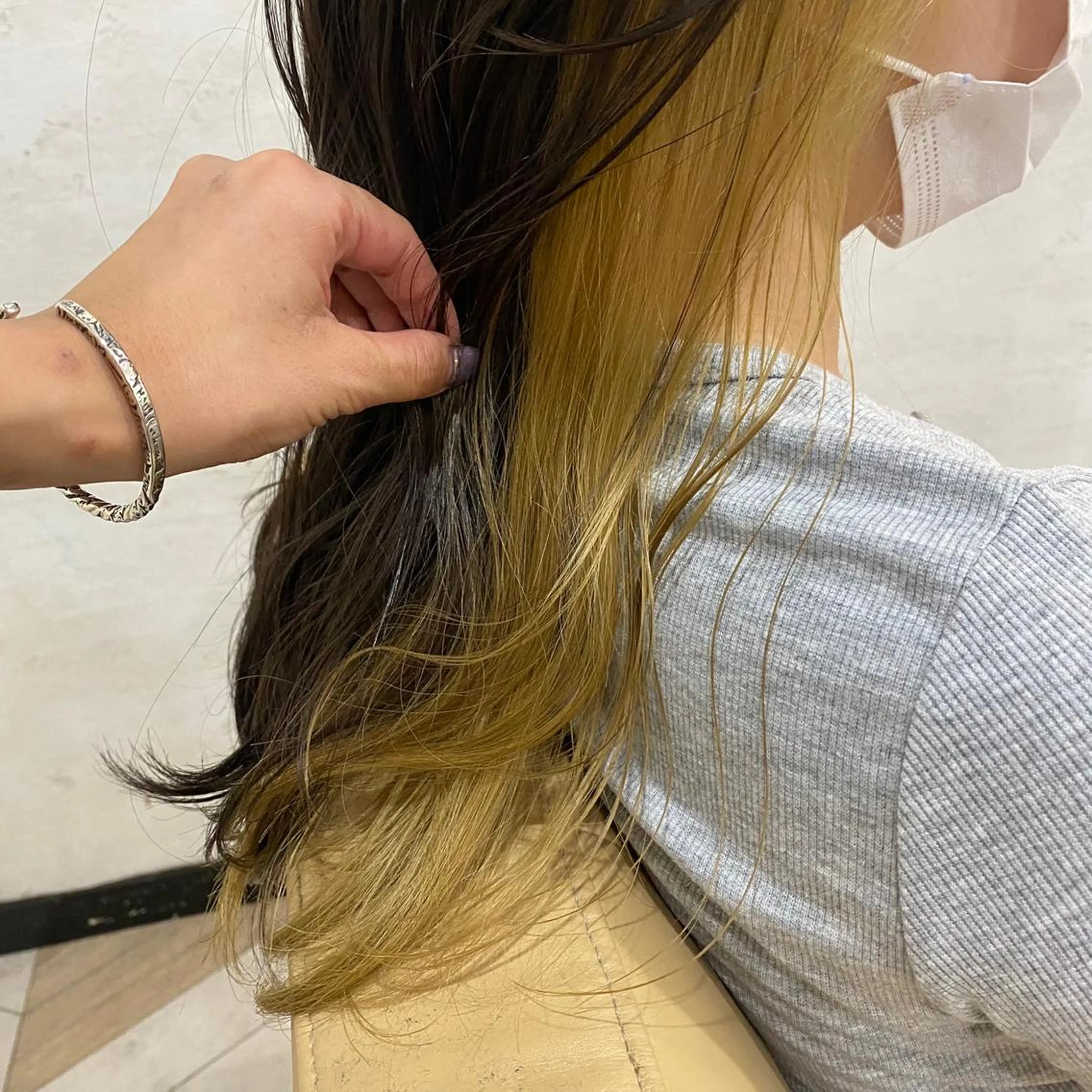 ロング ヘアカラー Rosa  Blanche  by est所属・村田 芽衣のヘアスタイル